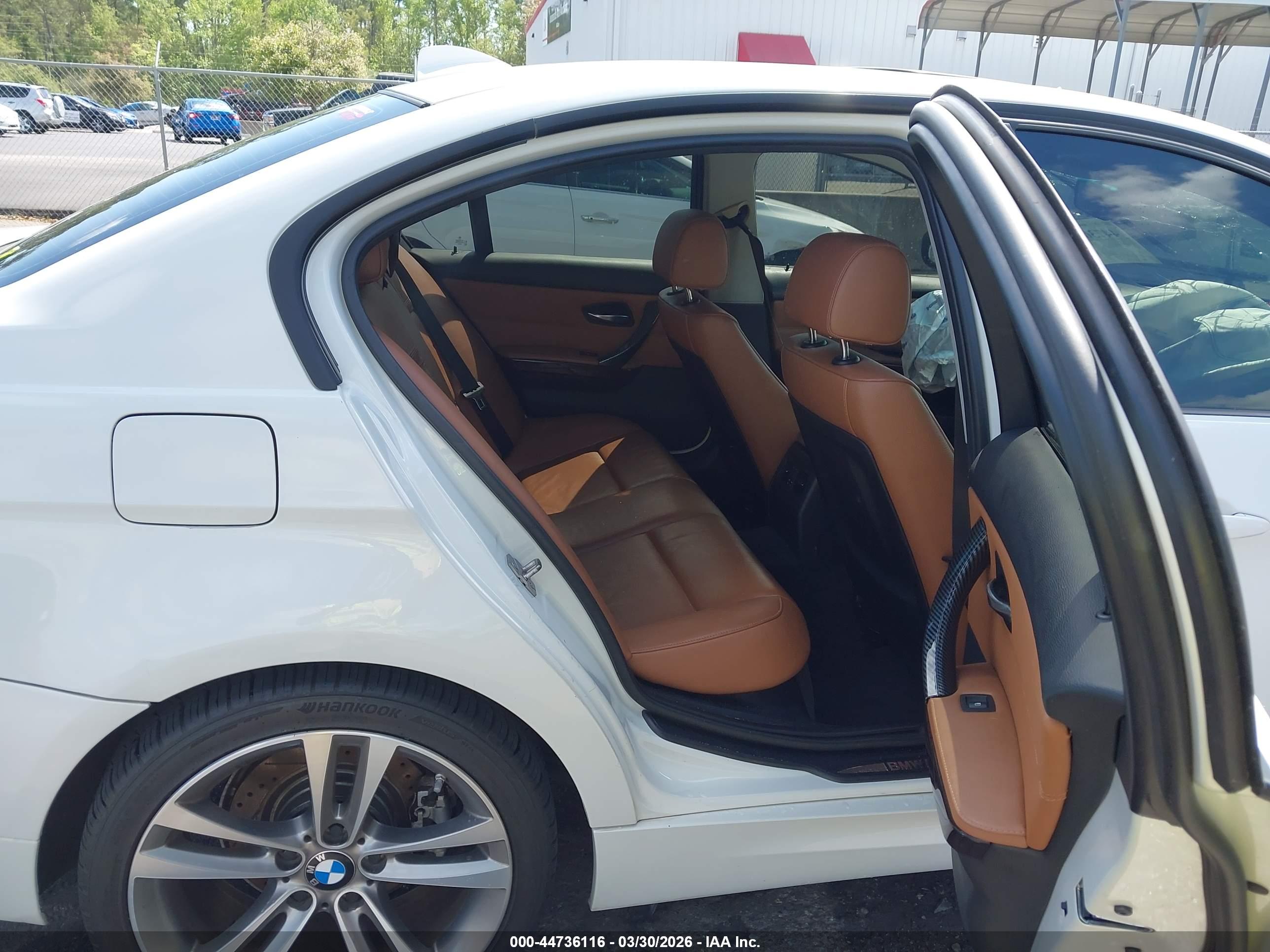 BMW 328I image 8