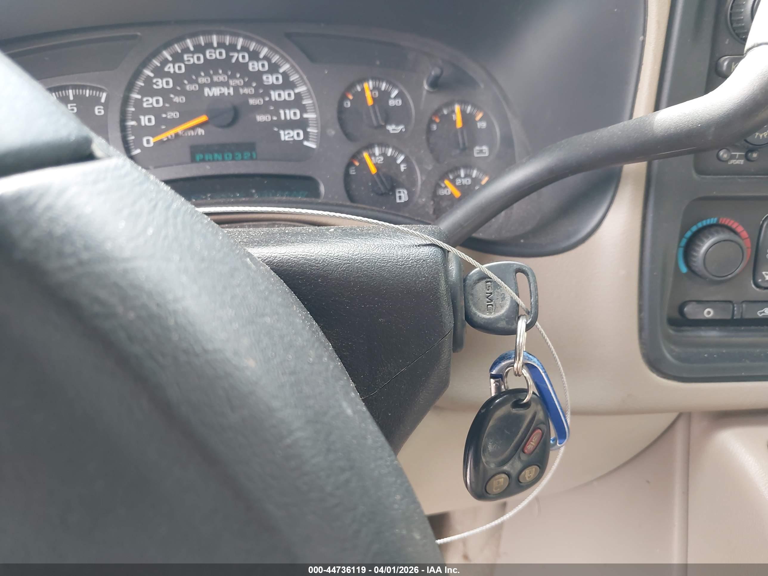 GMC YUKON image 11