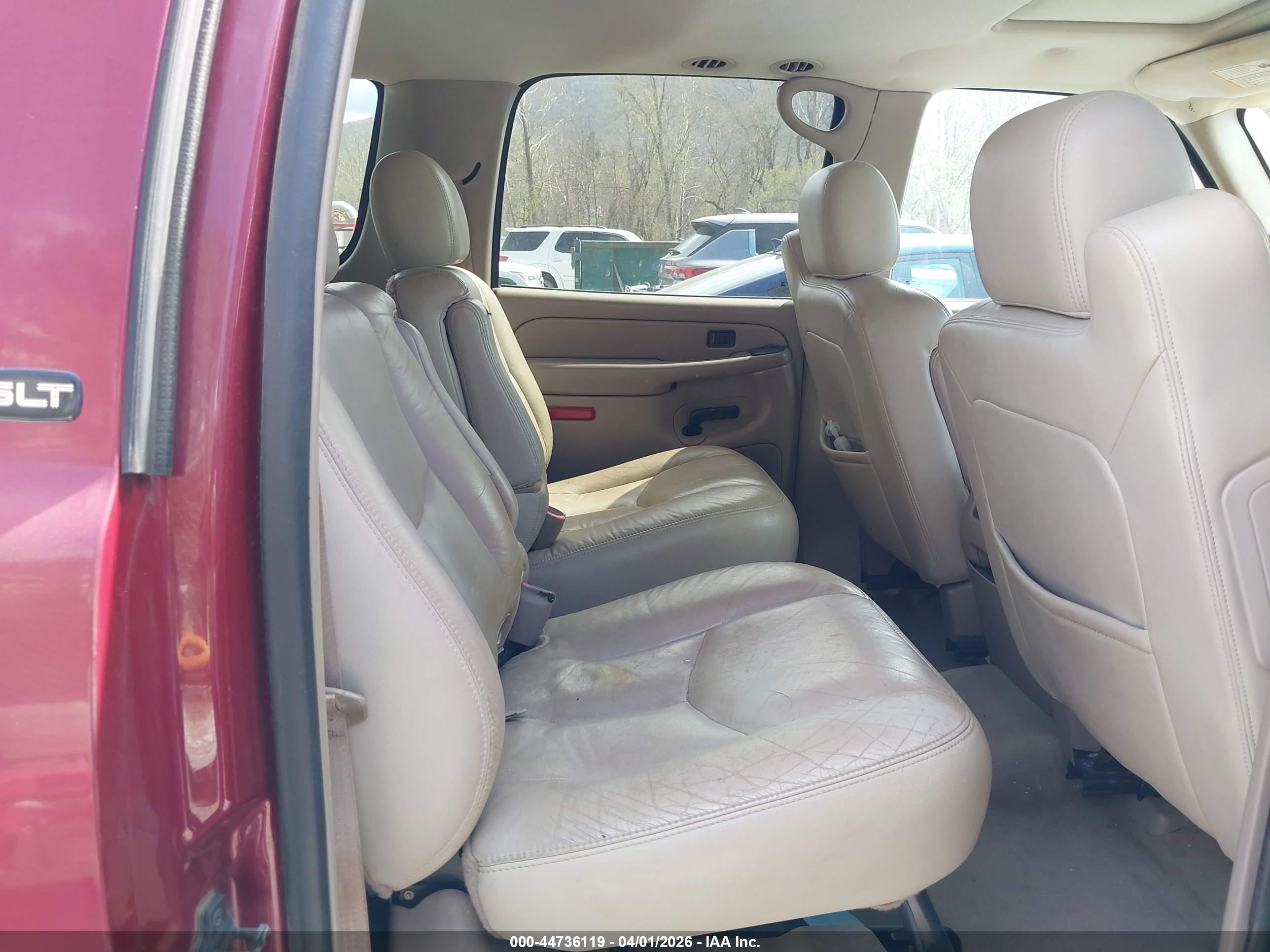GMC YUKON image 8