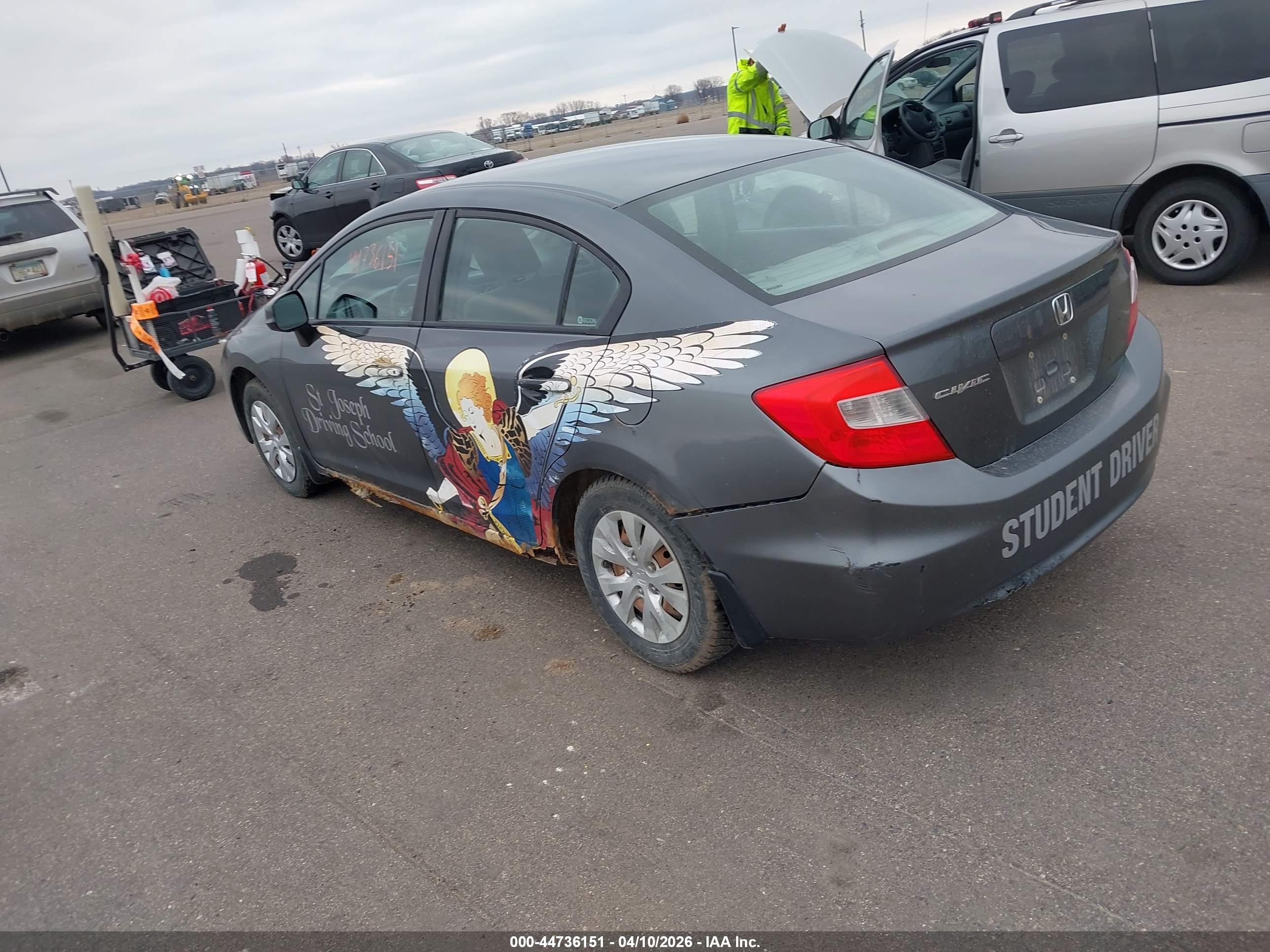 HONDA CIVIC image 3