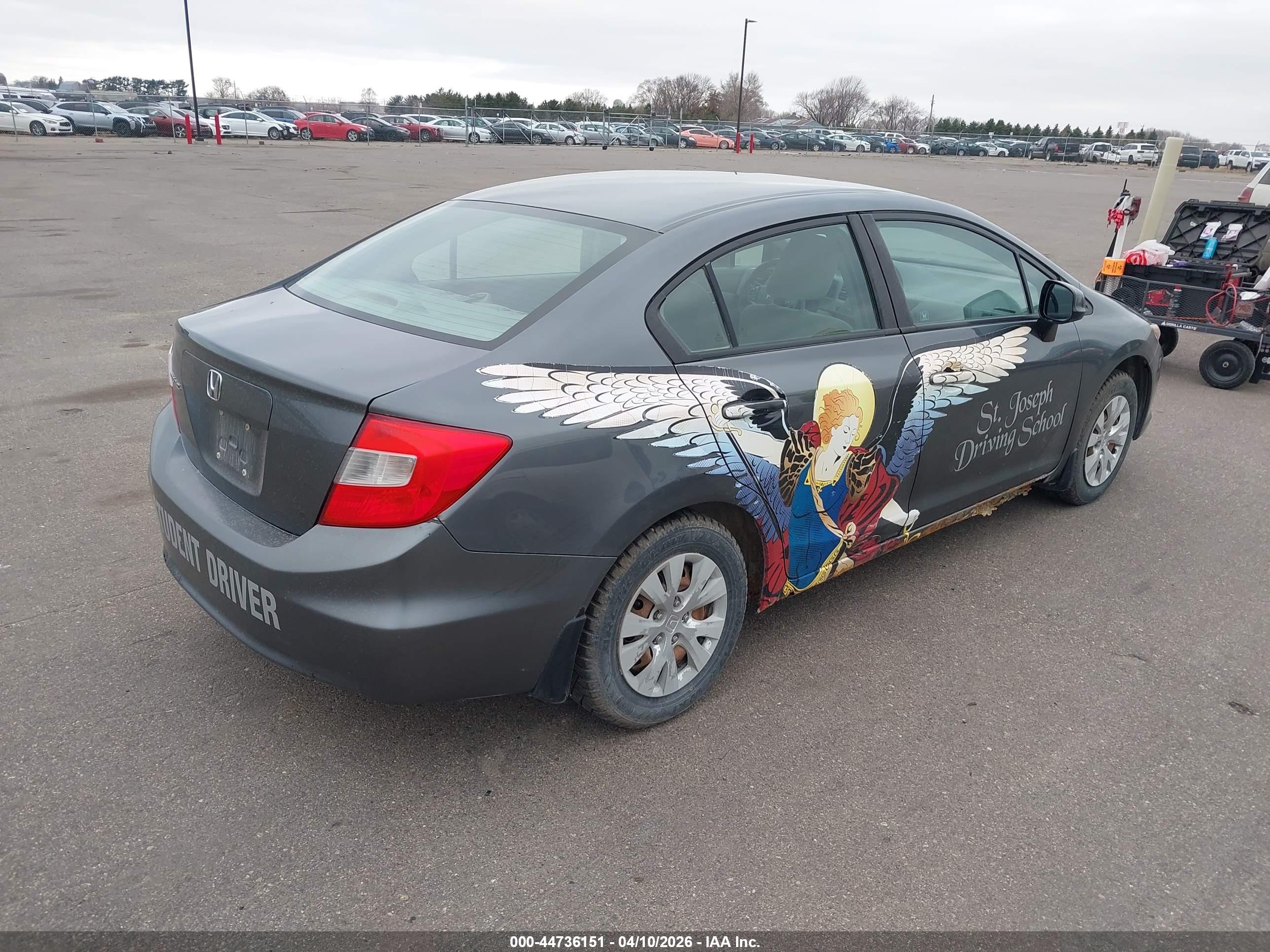 HONDA CIVIC image 4