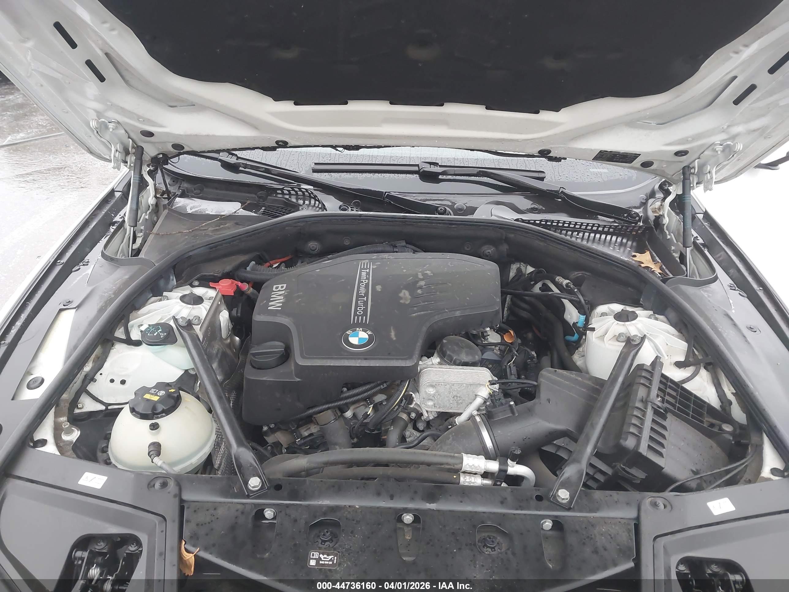 BMW 528I image 10