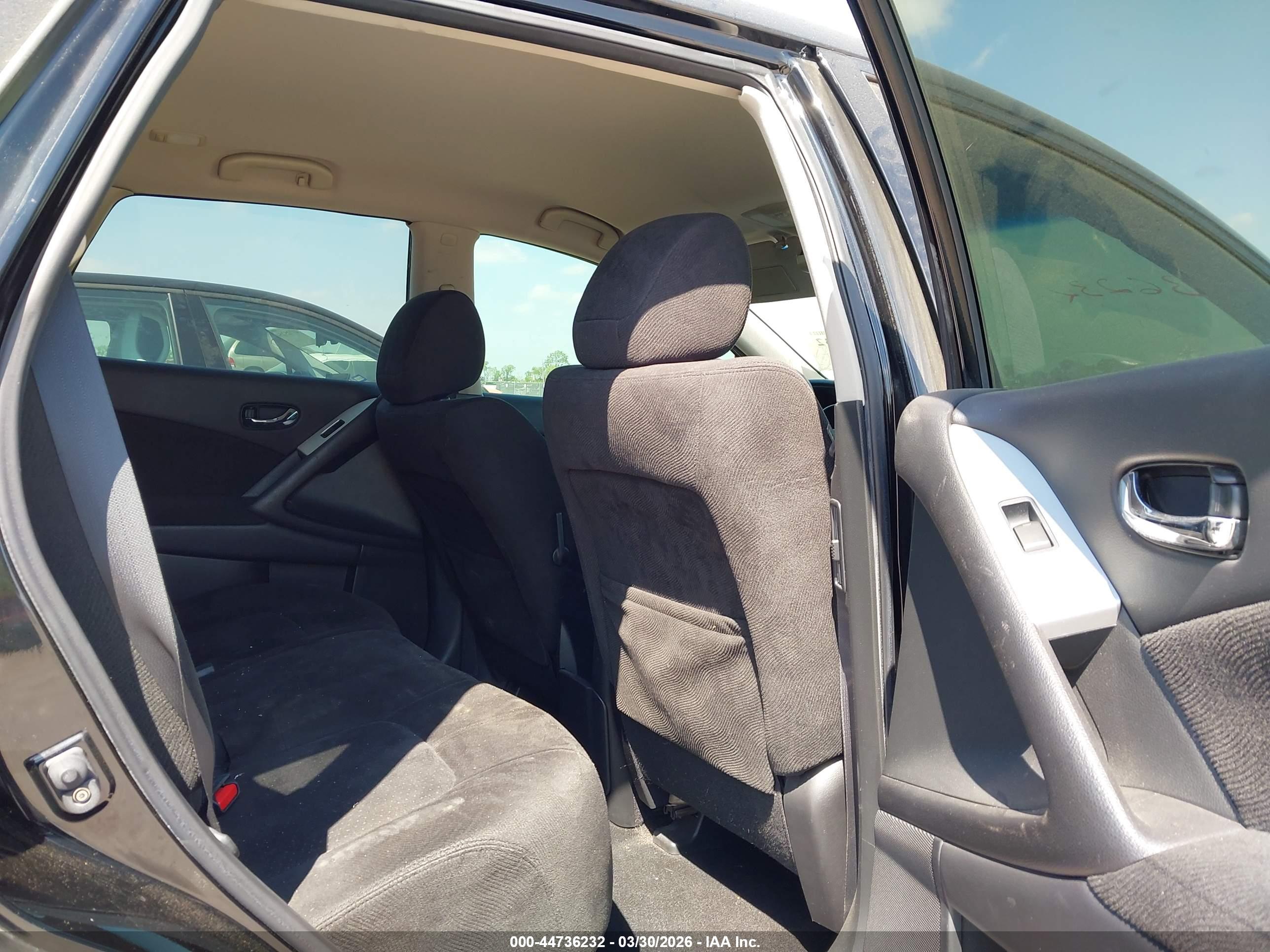 NISSAN MURANO image 8