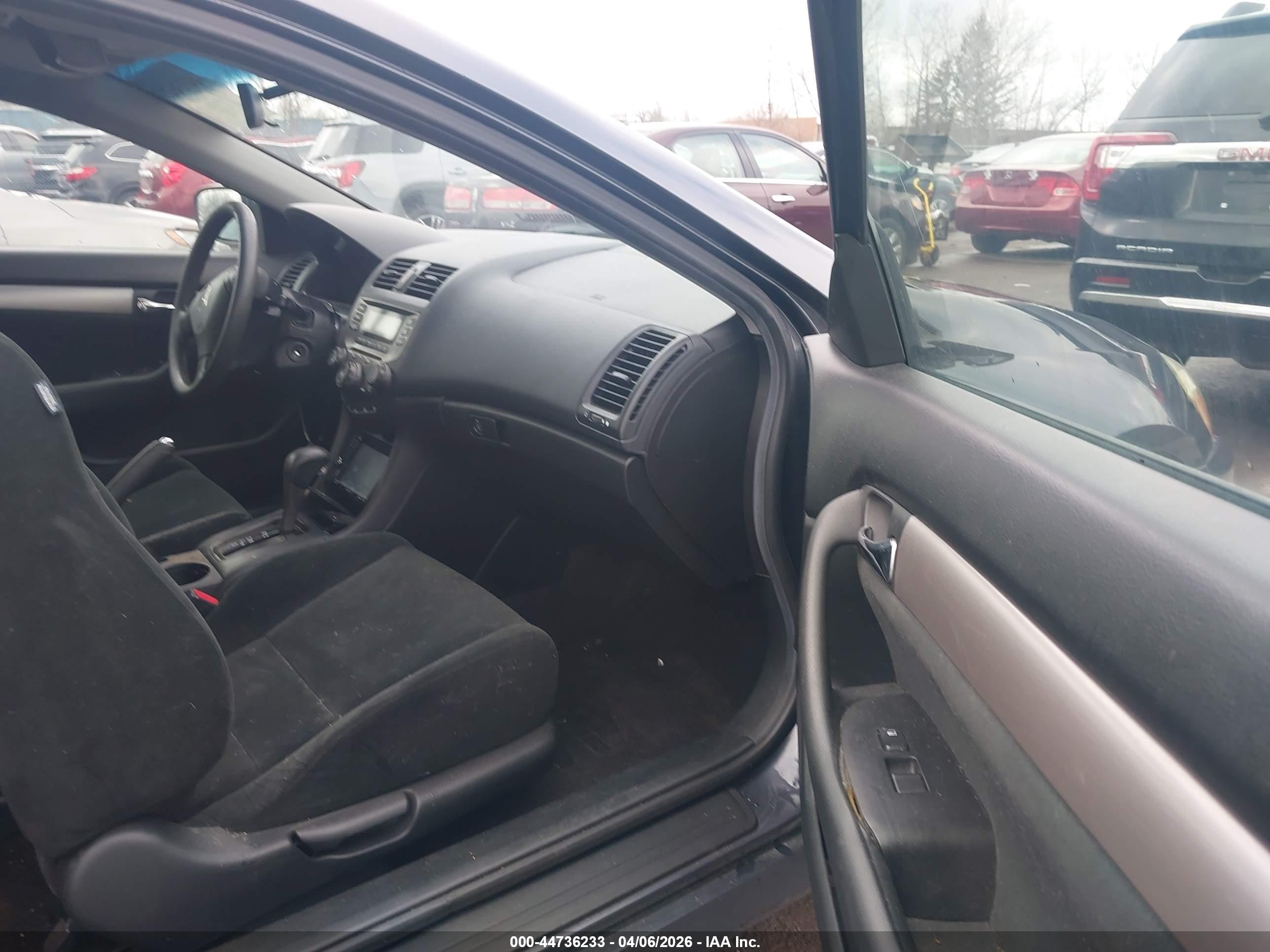 HONDA ACCORD image 5