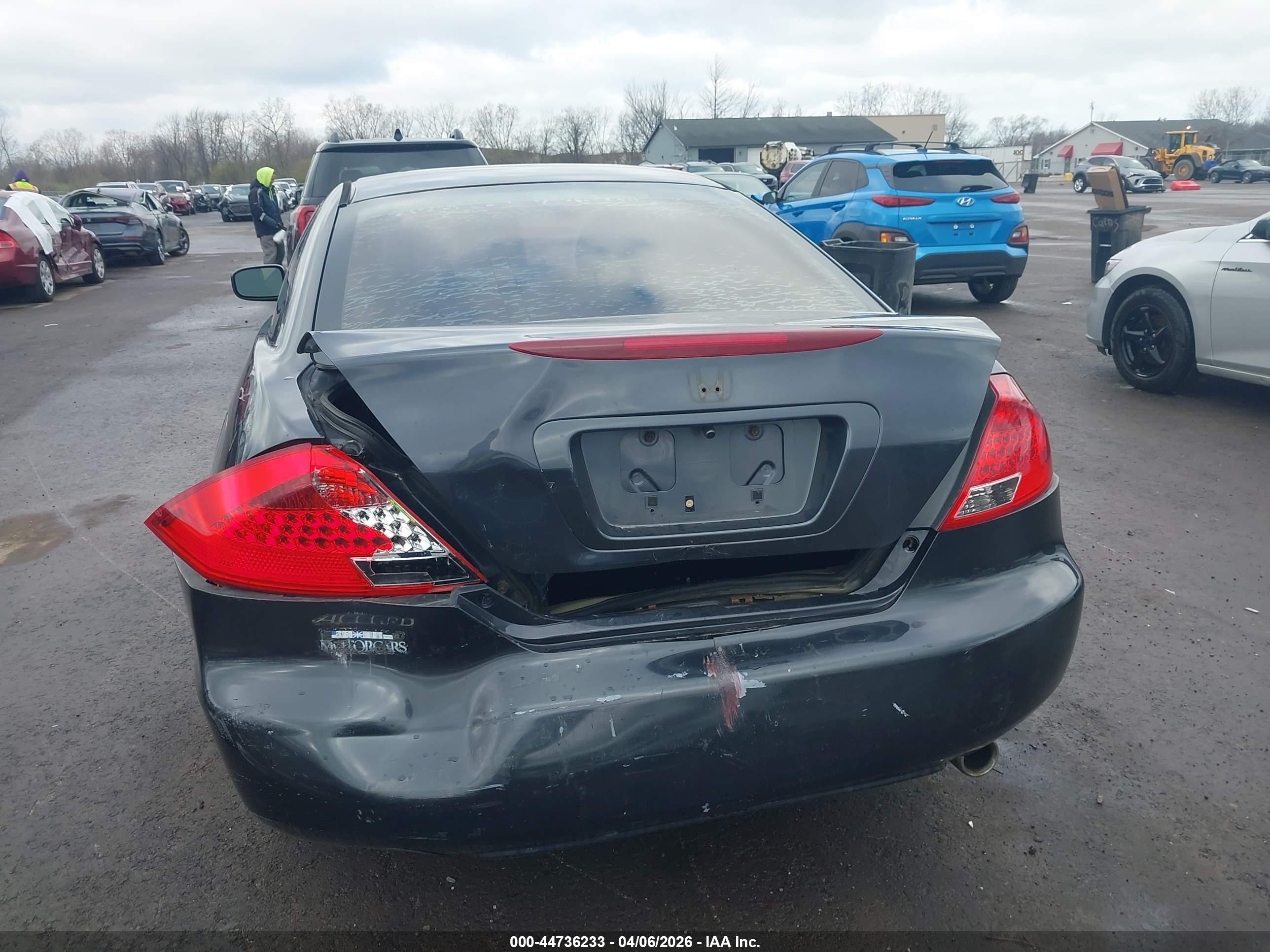 HONDA ACCORD image 6