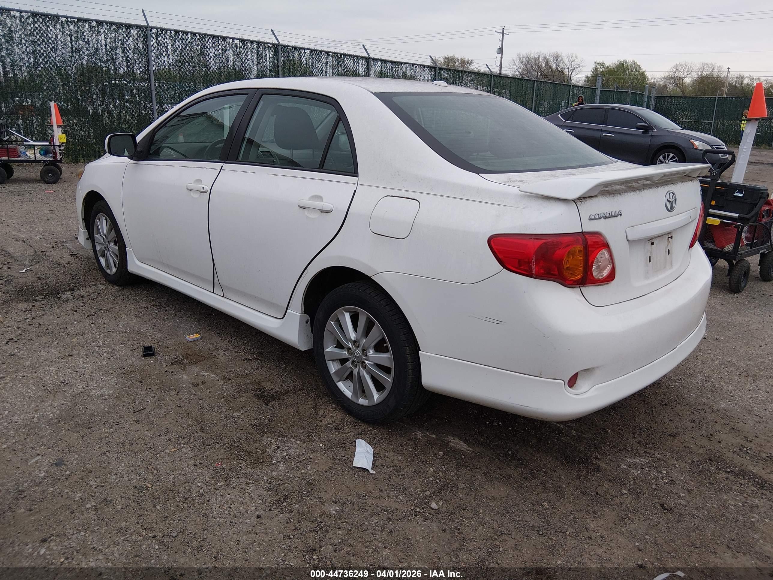 TOYOTA COROLLA image 3