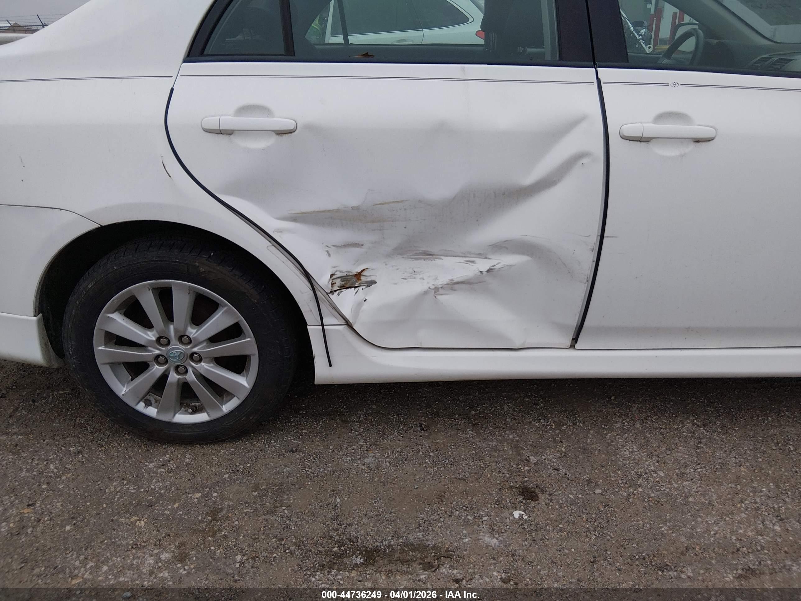 TOYOTA COROLLA image 6