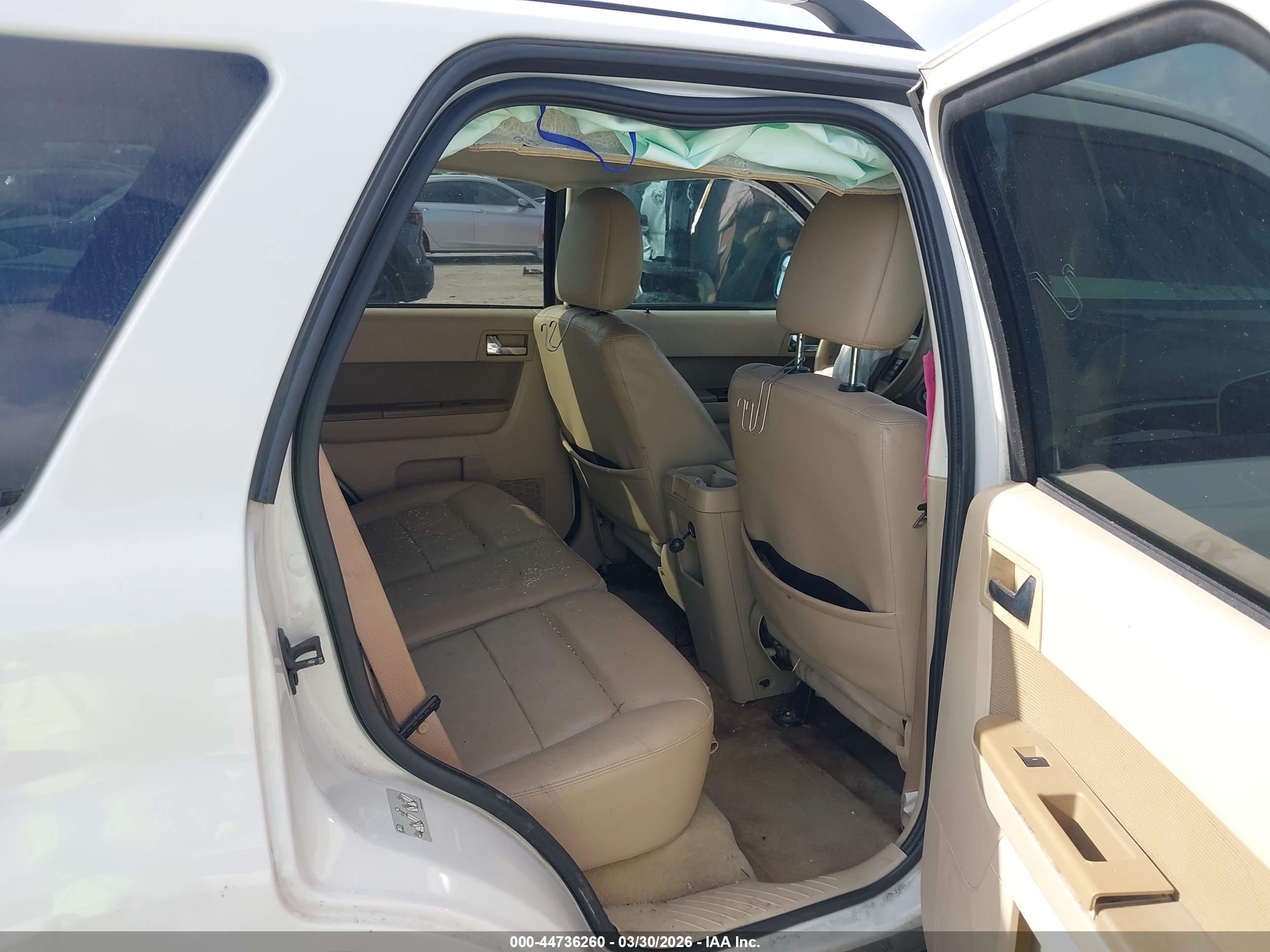 FORD ESCAPE image 8