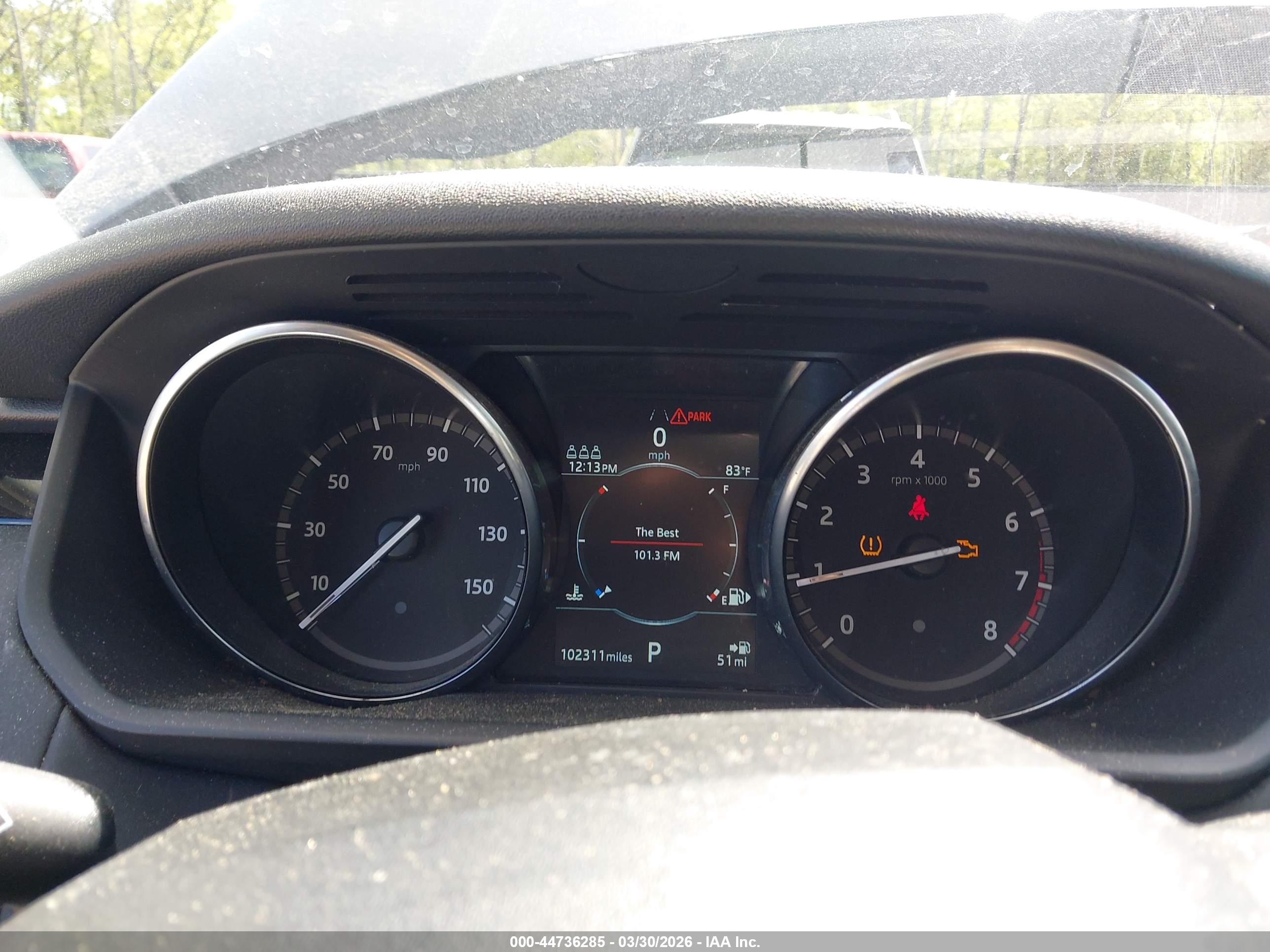 LAND ROVER image 7