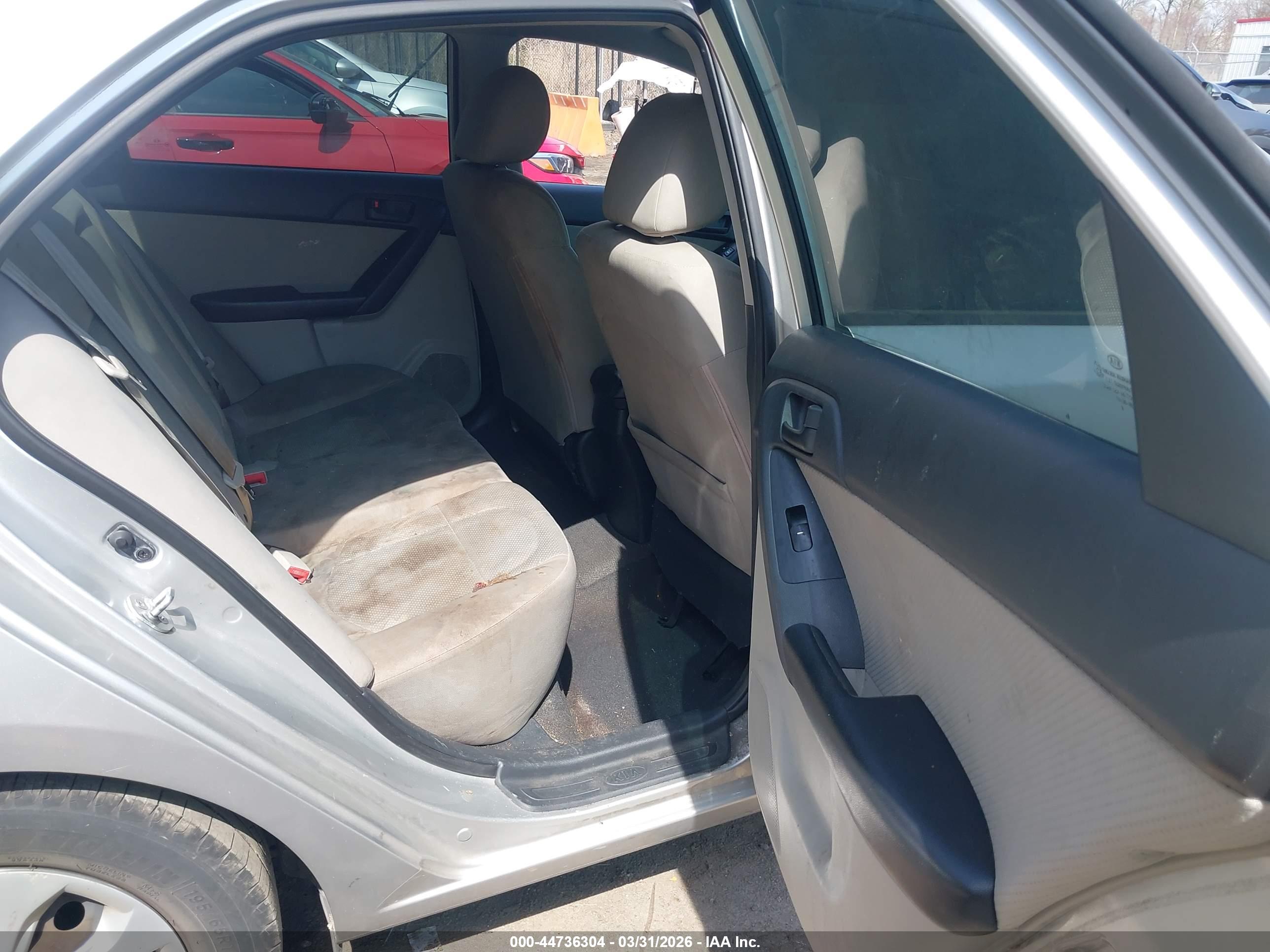 KIA FORTE image 8