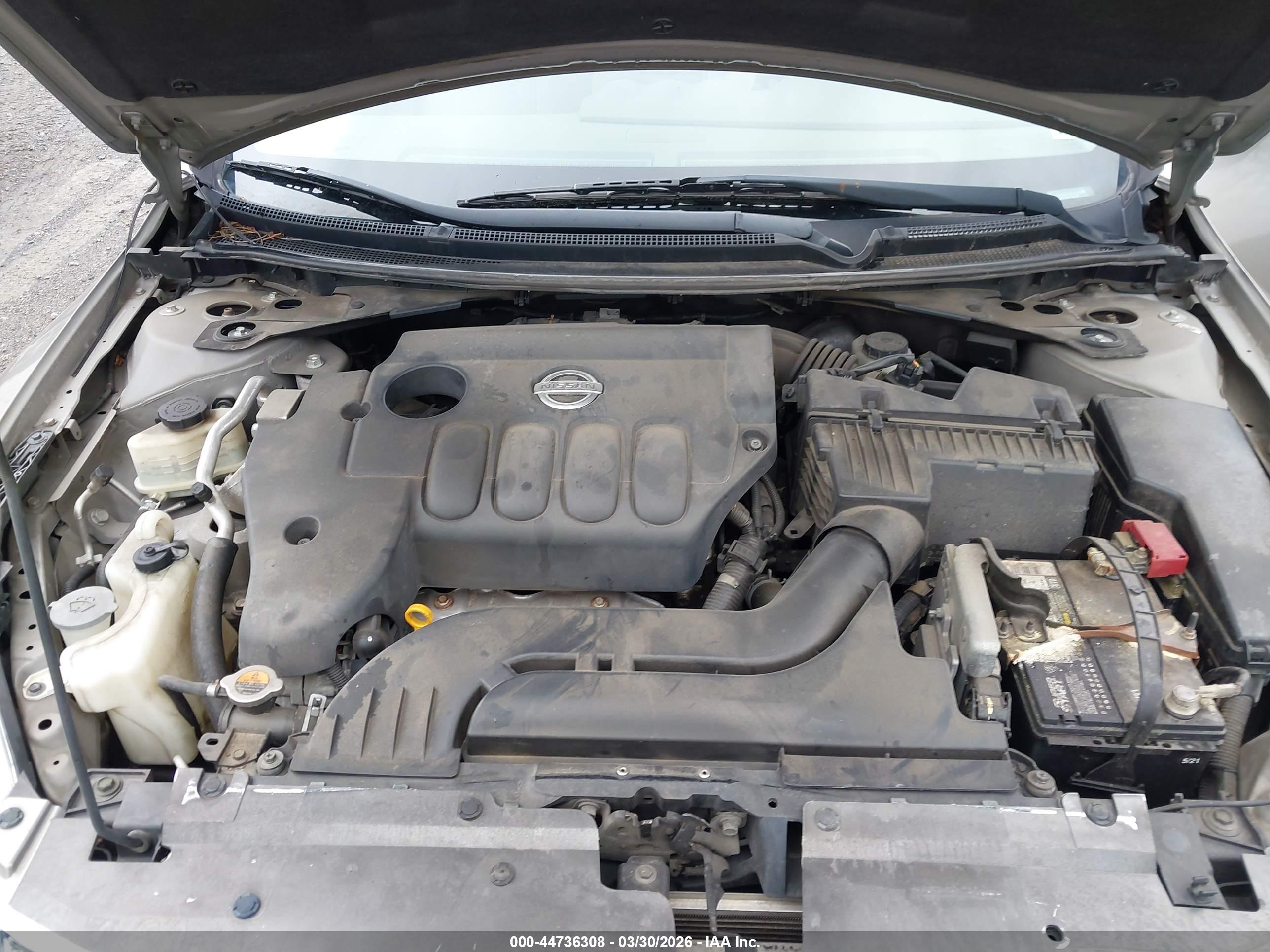 NISSAN ALTIMA image 10