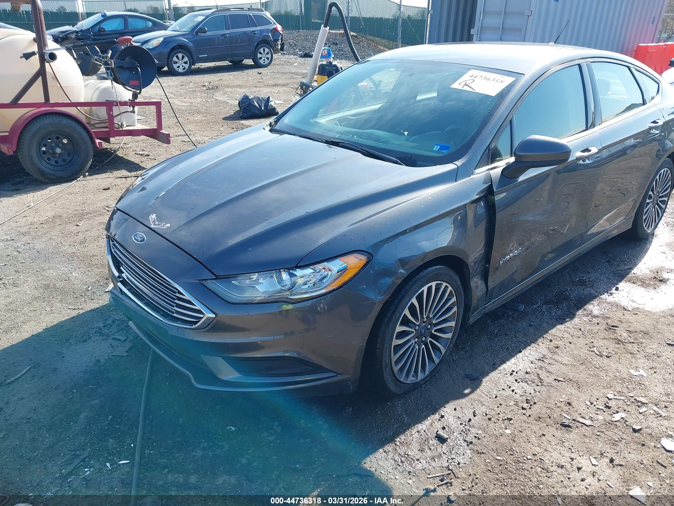 FORD FUSION image 6