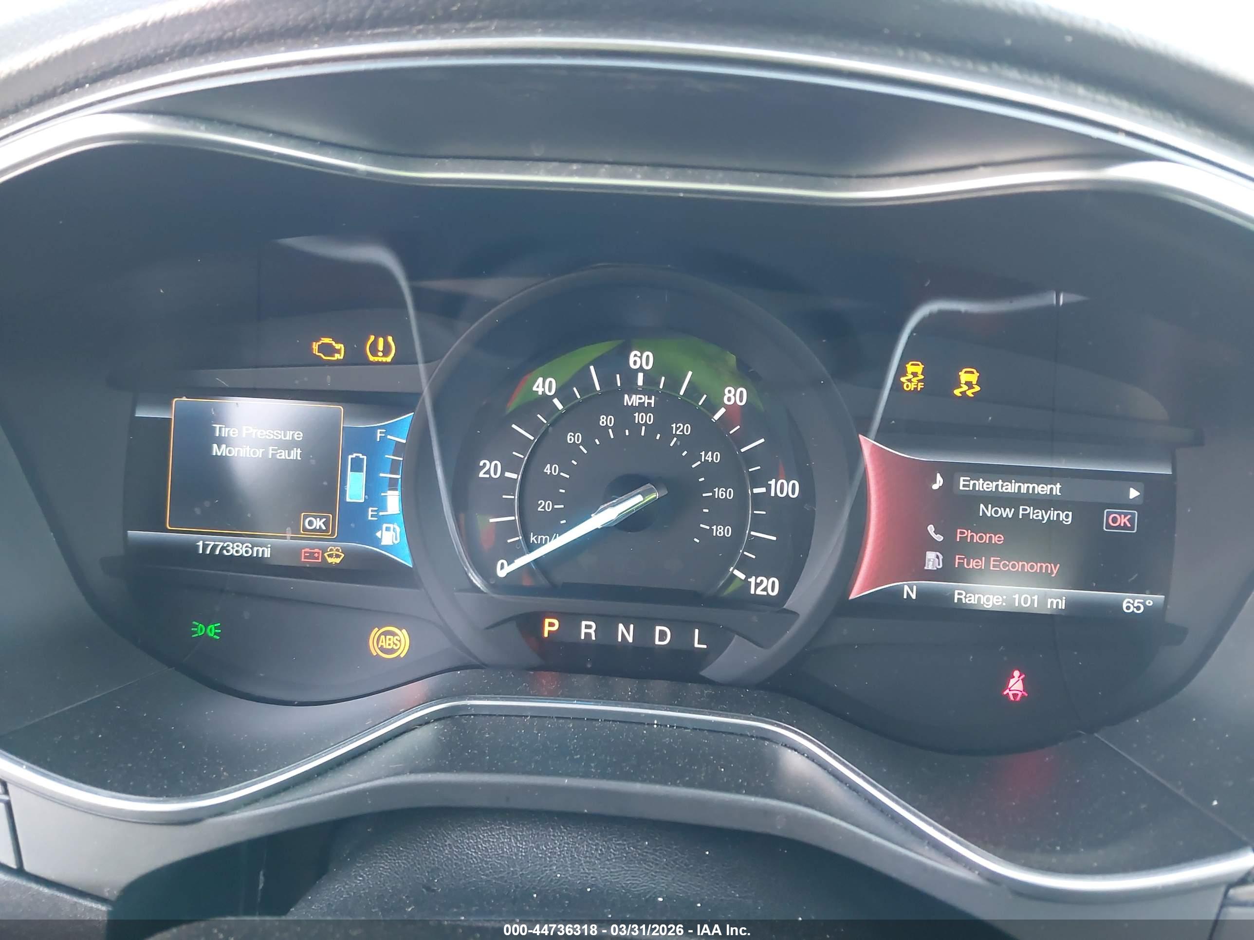 FORD FUSION image 7