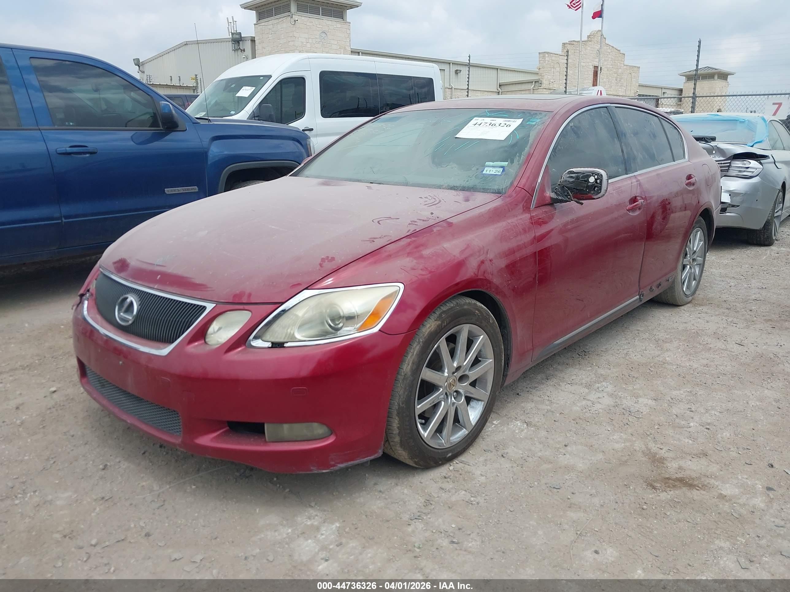 LEXUS GS image 2