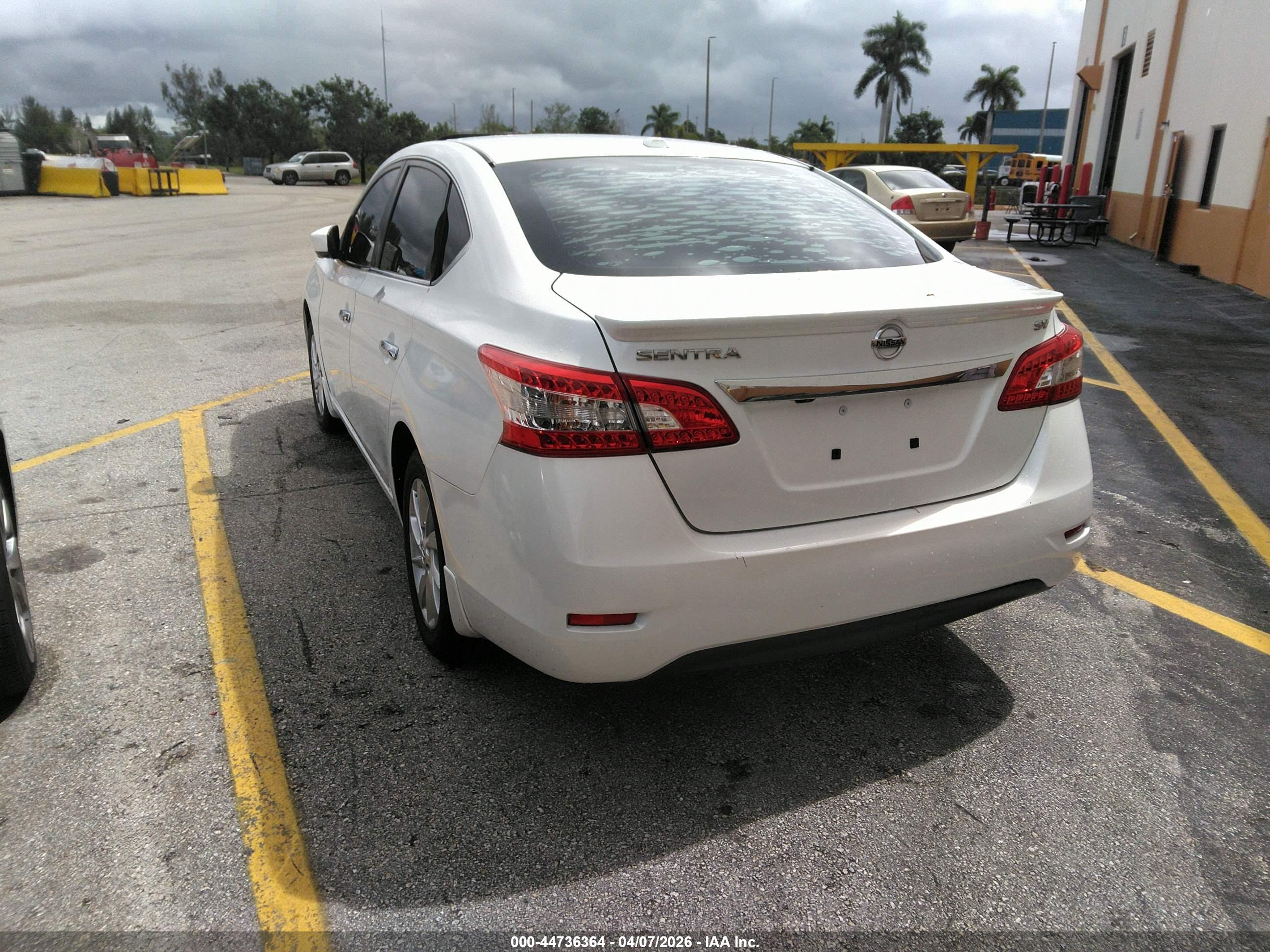NISSAN SENTRA image 3