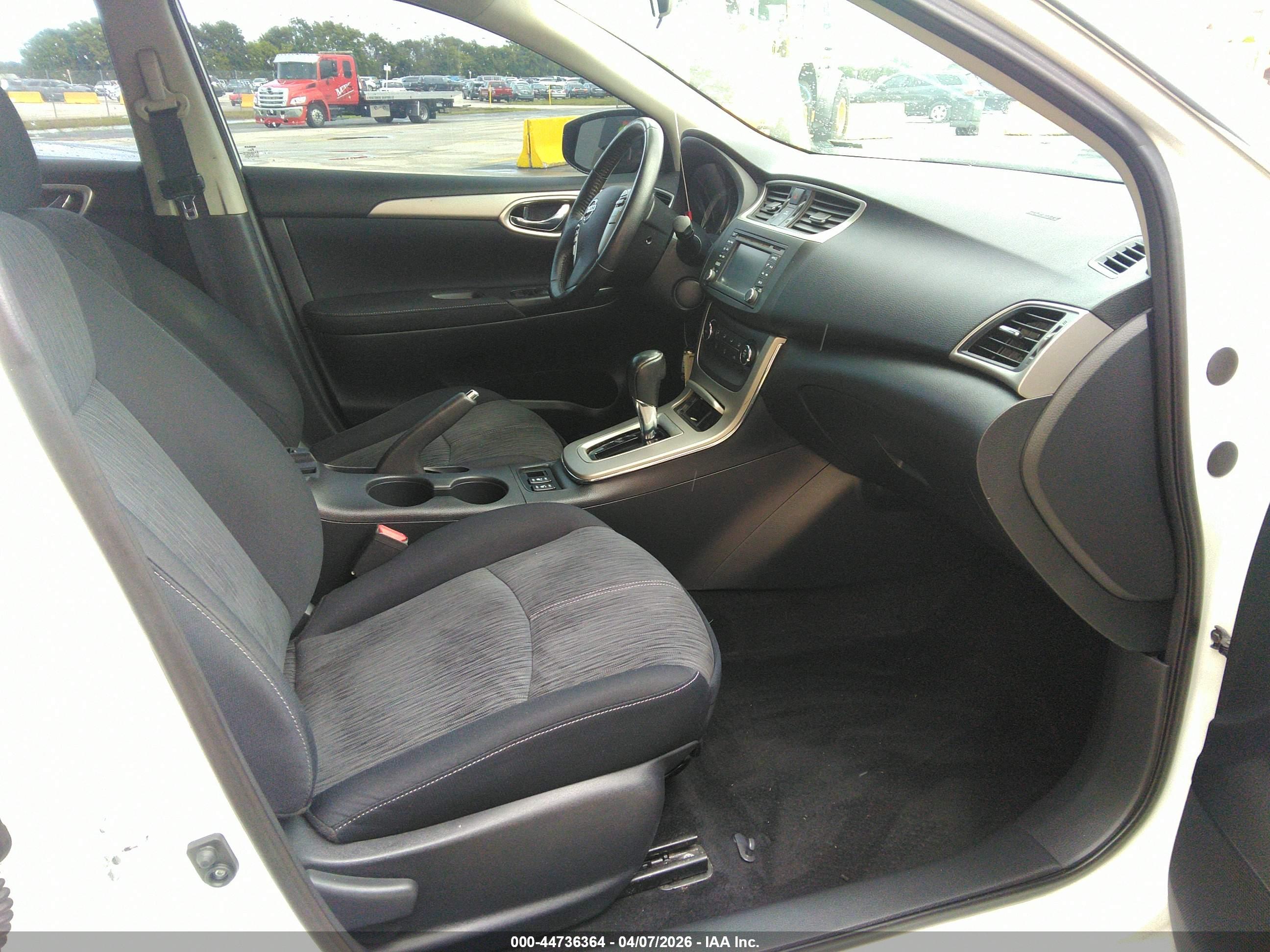 NISSAN SENTRA image 5