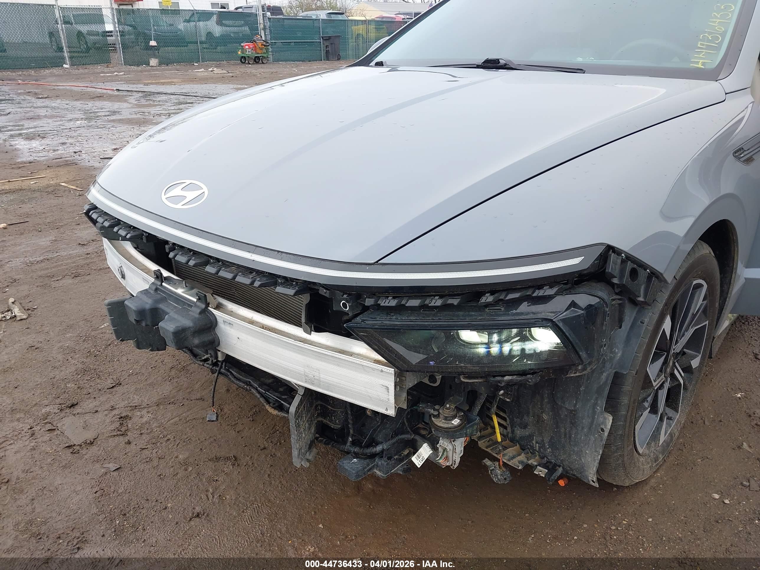 HYUNDAI SONATA image 6