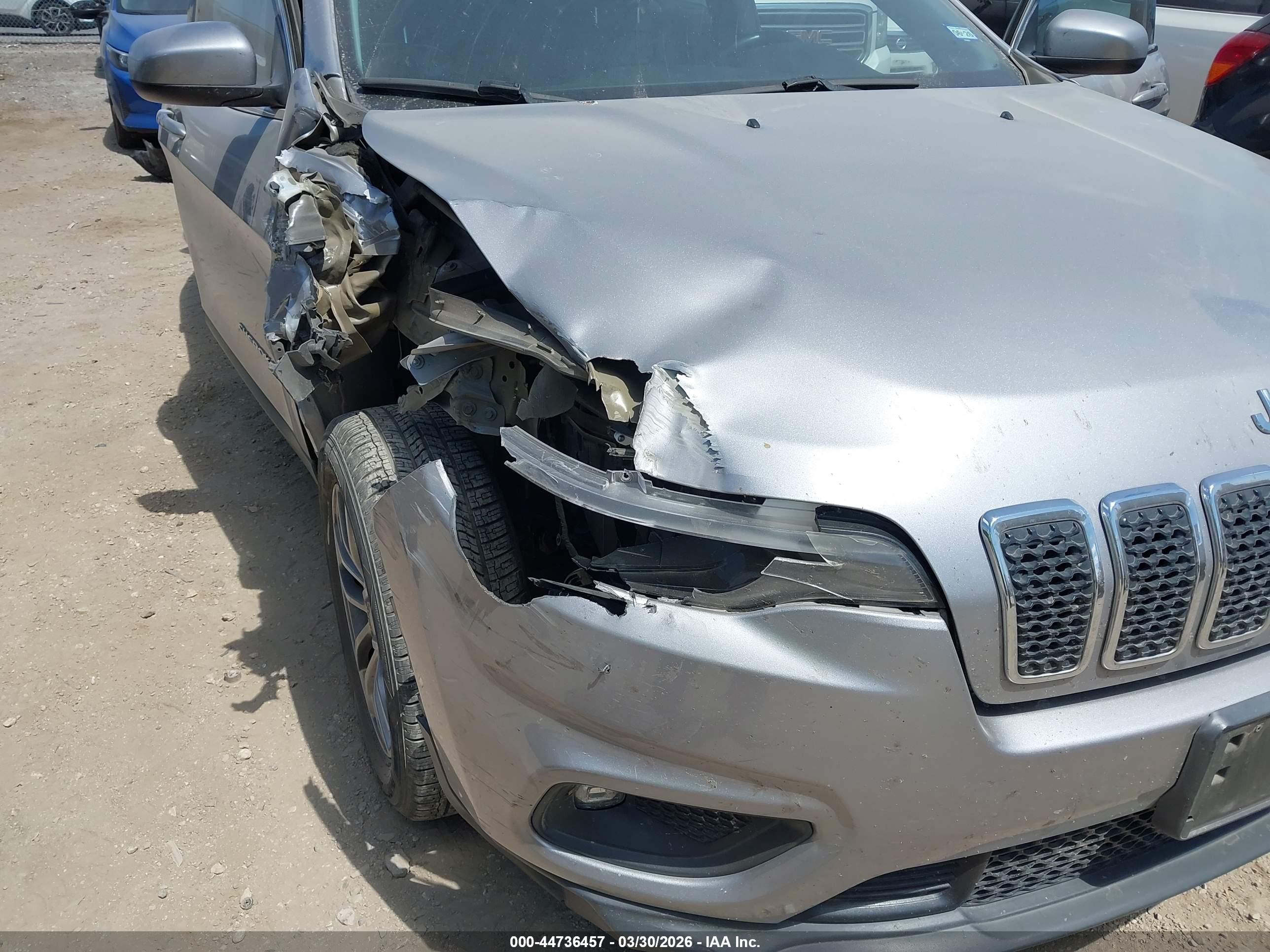 JEEP CHEROKEE image 6