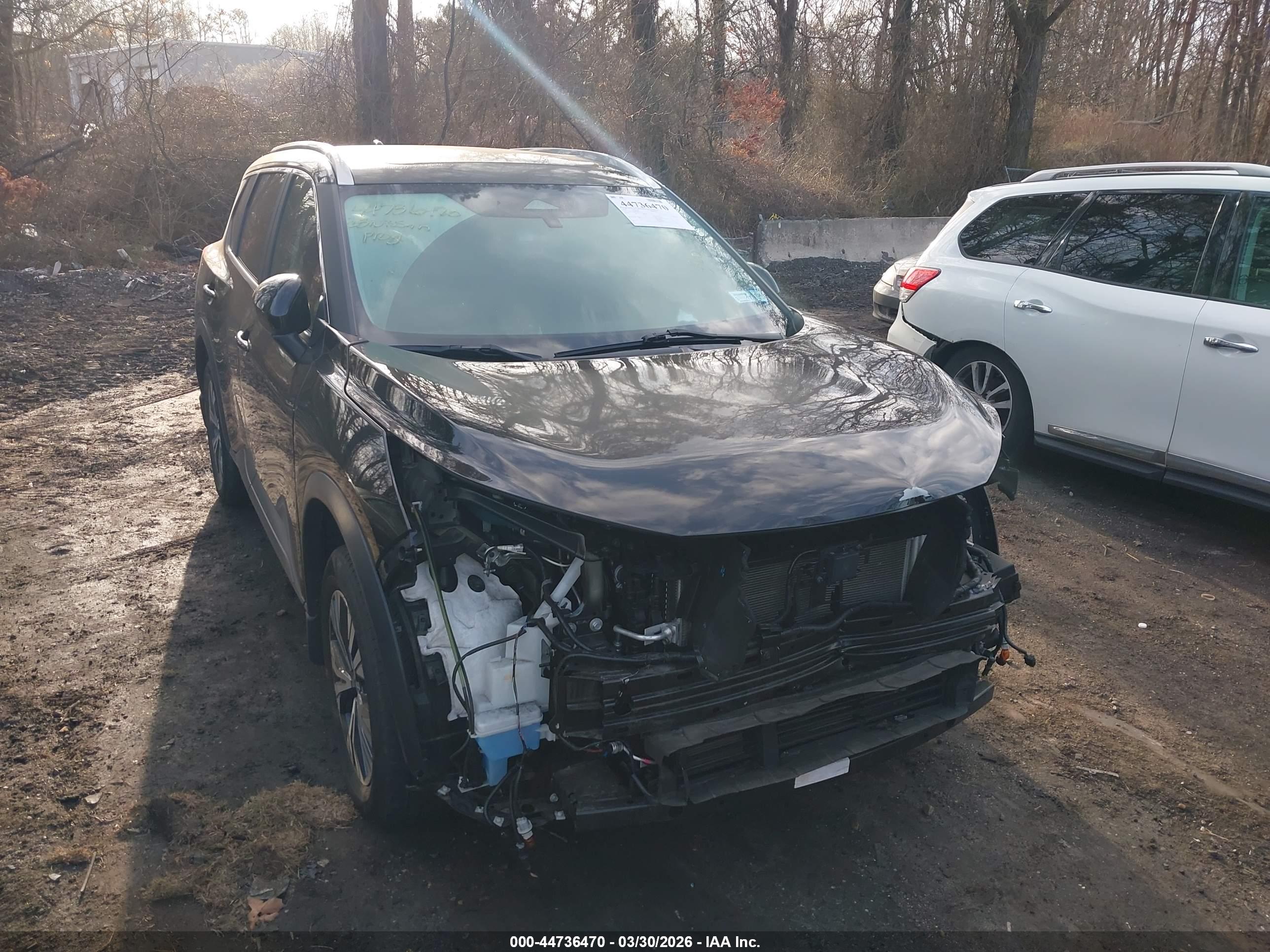 NISSAN ROGUE image 6