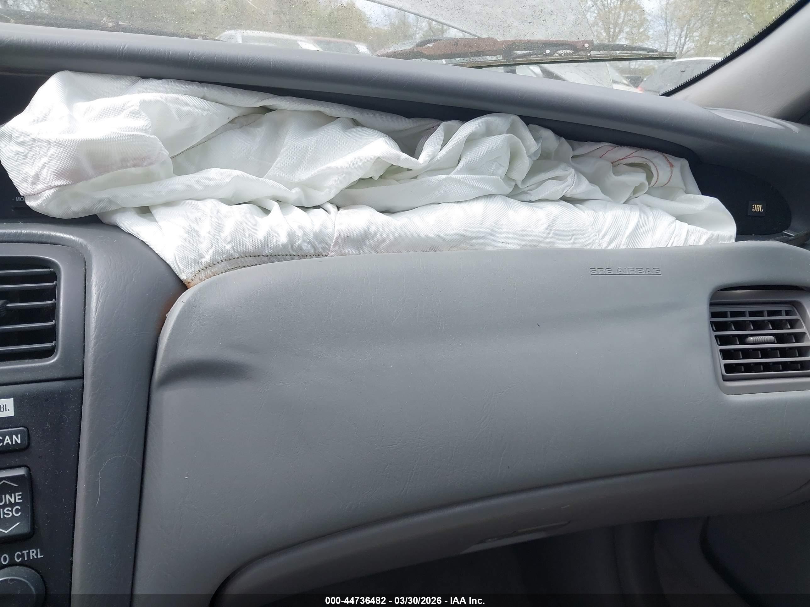 TOYOTA AVALON image 6