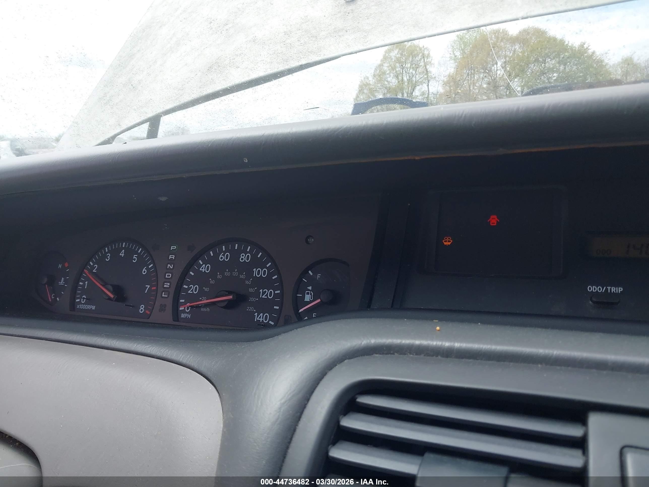 TOYOTA AVALON image 7