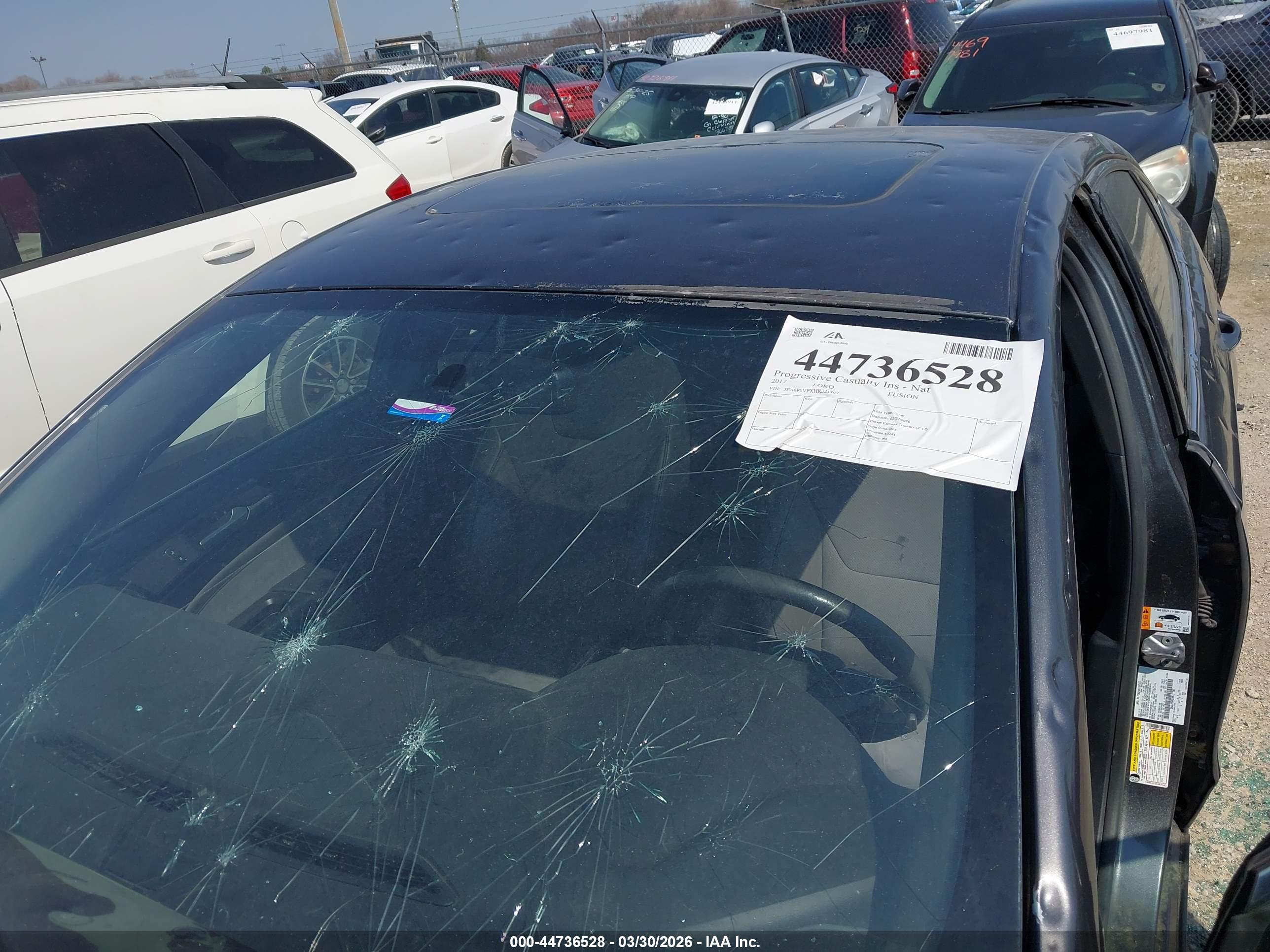 FORD FUSION image 6