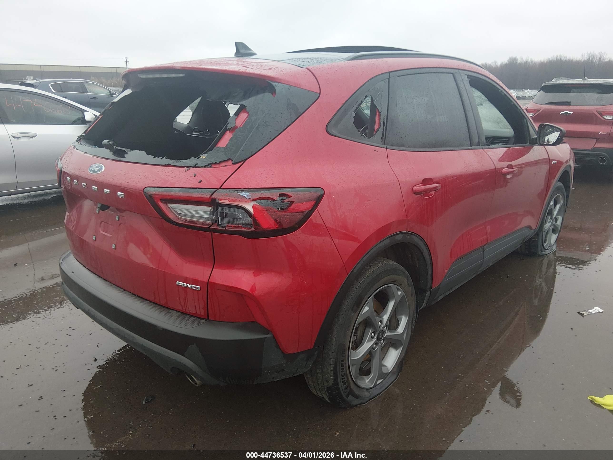 FORD ESCAPE image 4