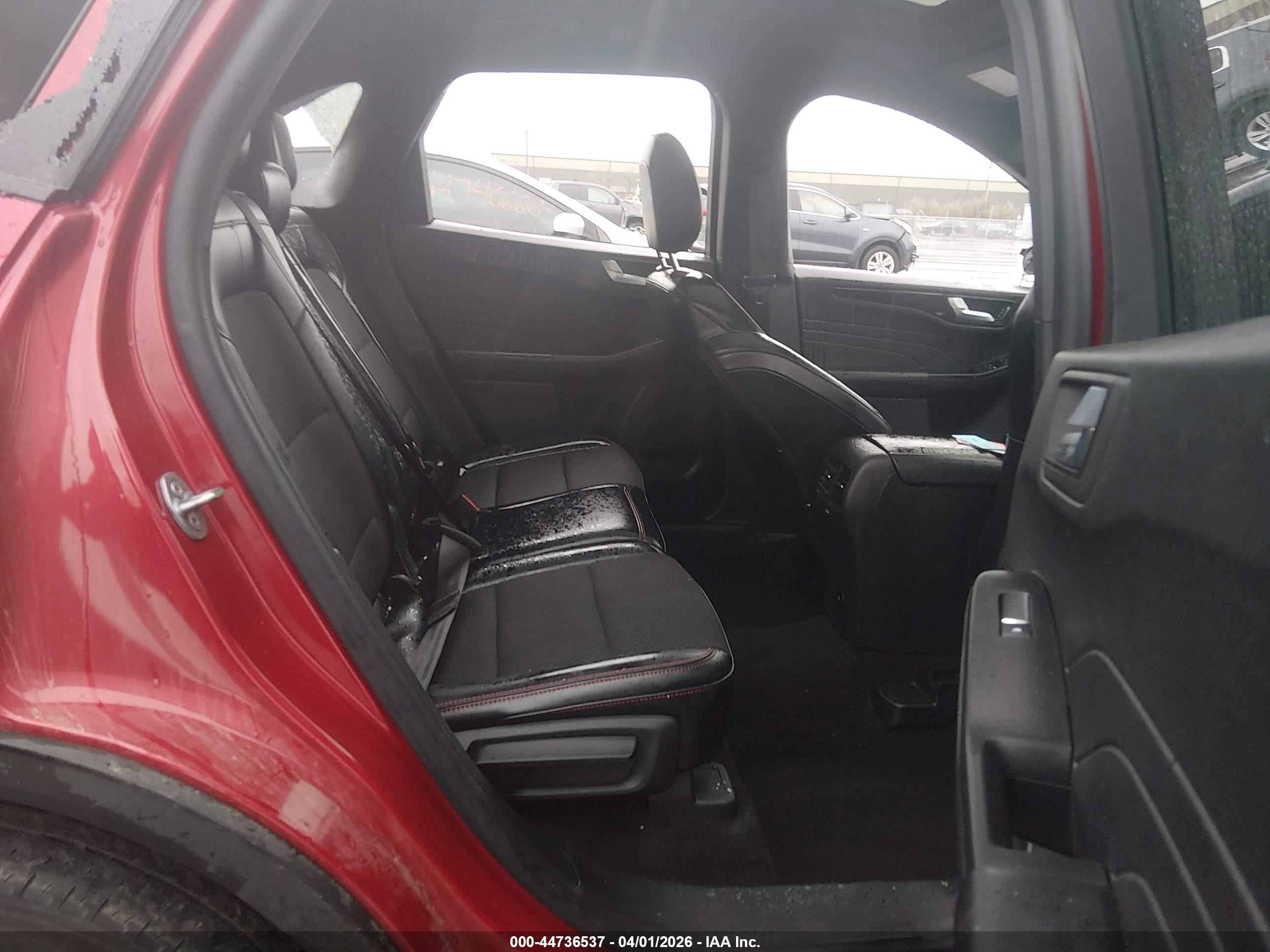 FORD ESCAPE image 8