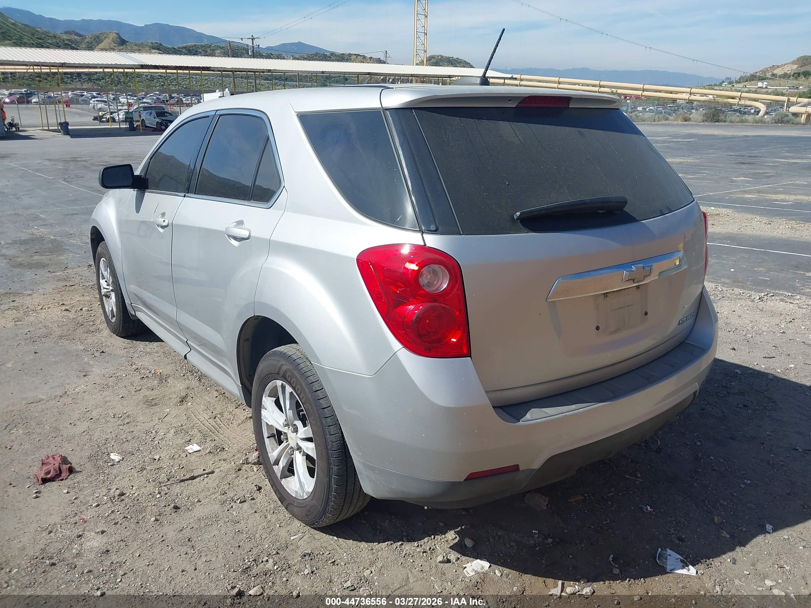 CHEVROLET EQUINOX image 3
