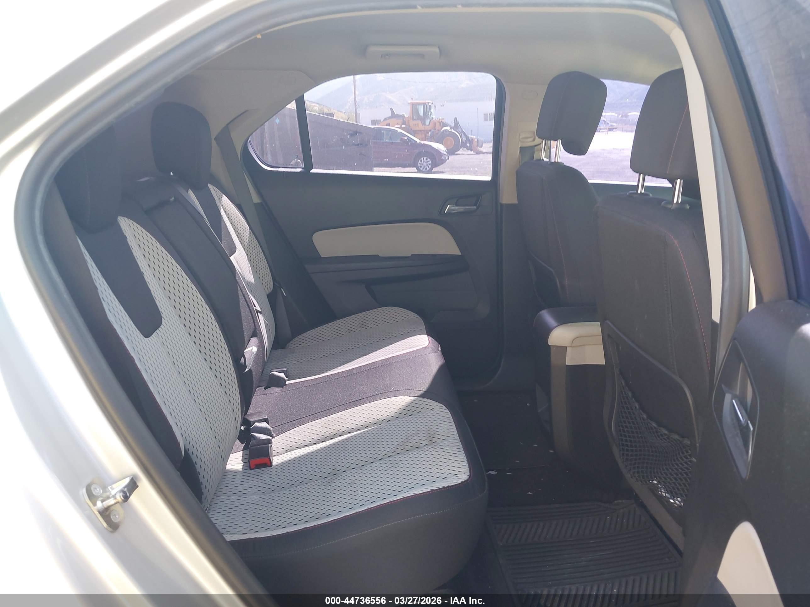 CHEVROLET EQUINOX image 8