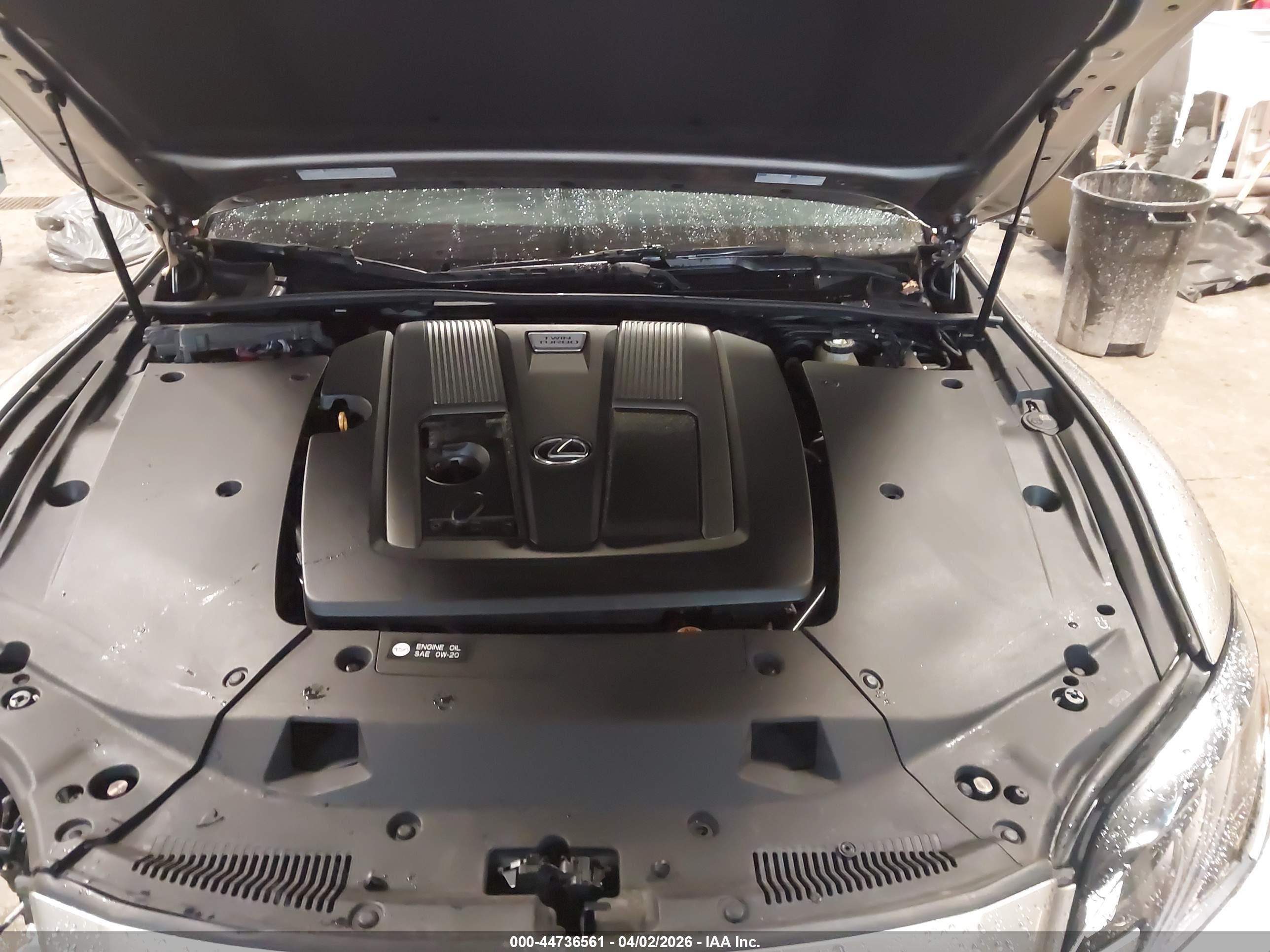 LEXUS LS image 10