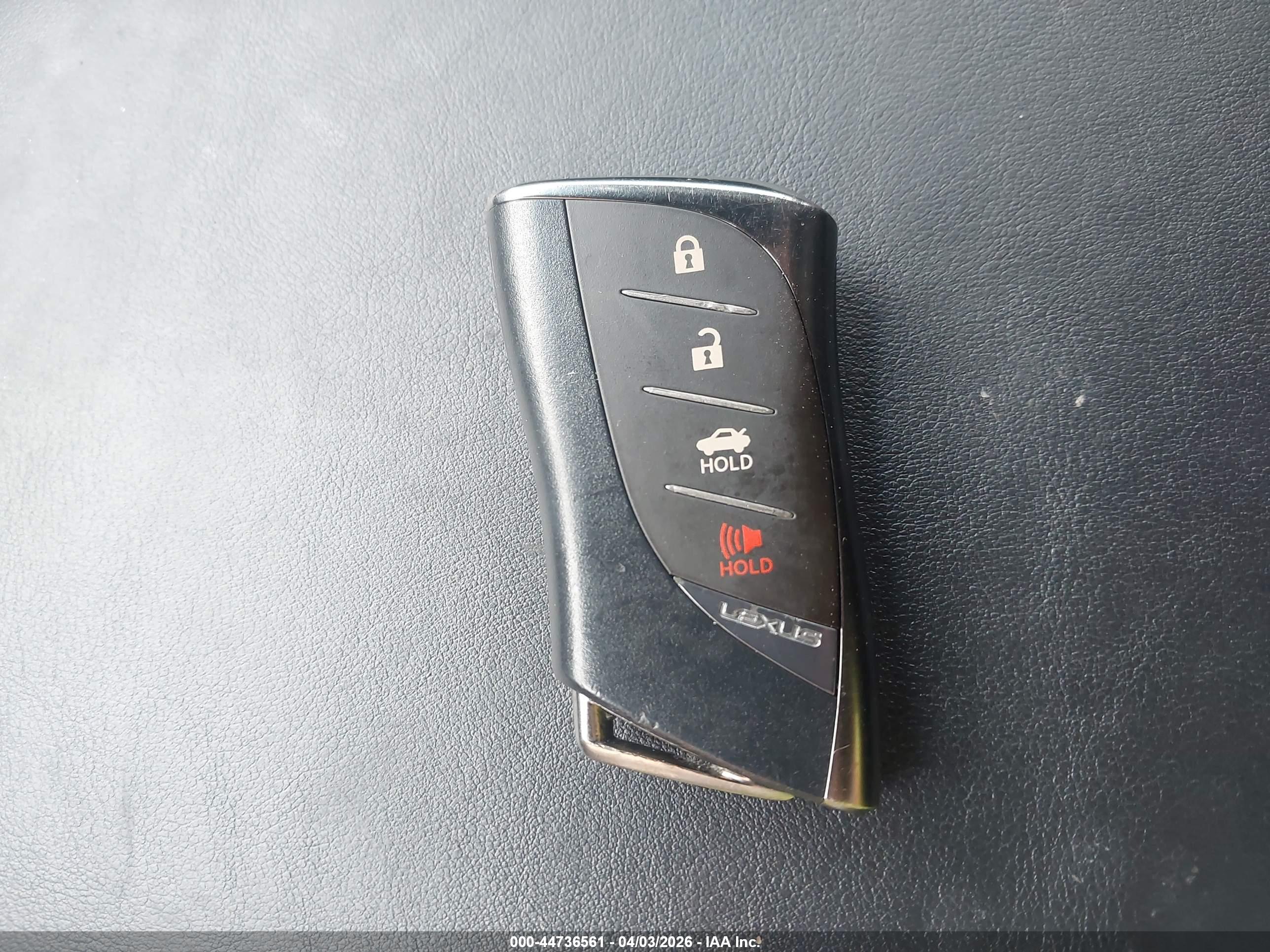 LEXUS LS image 11