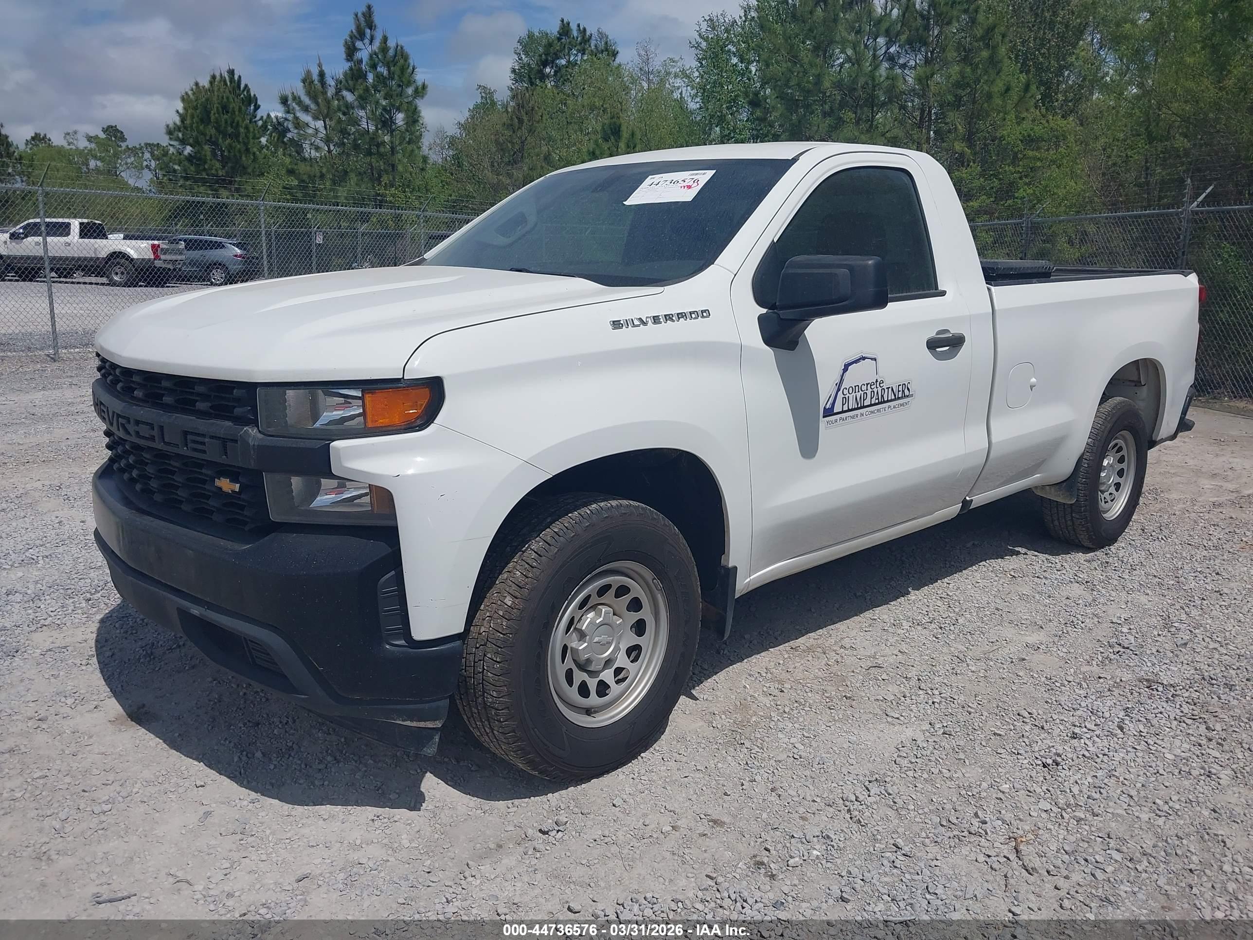 CHEVROLET SILVERADO image 2