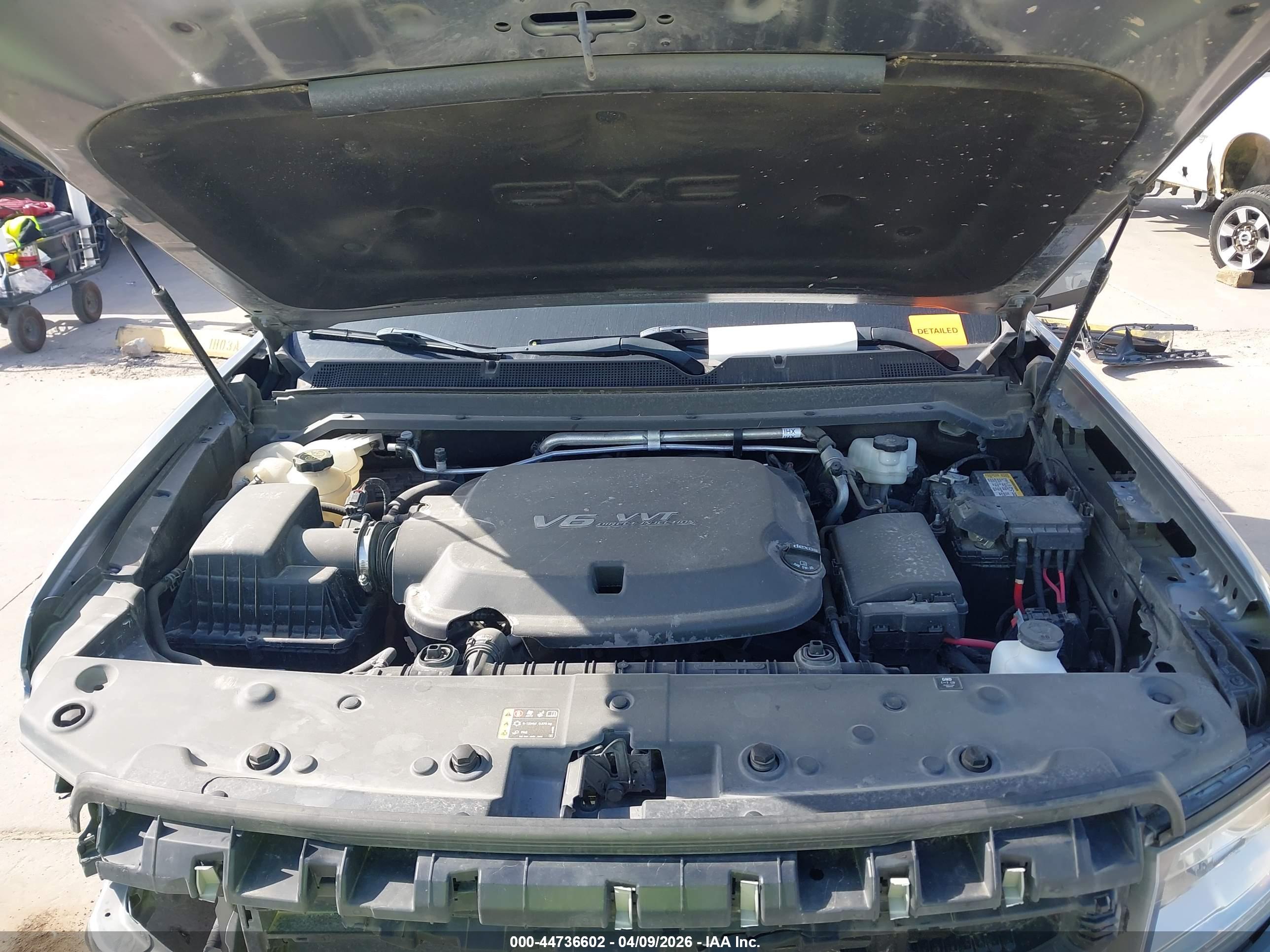 GMC CANYON image 10