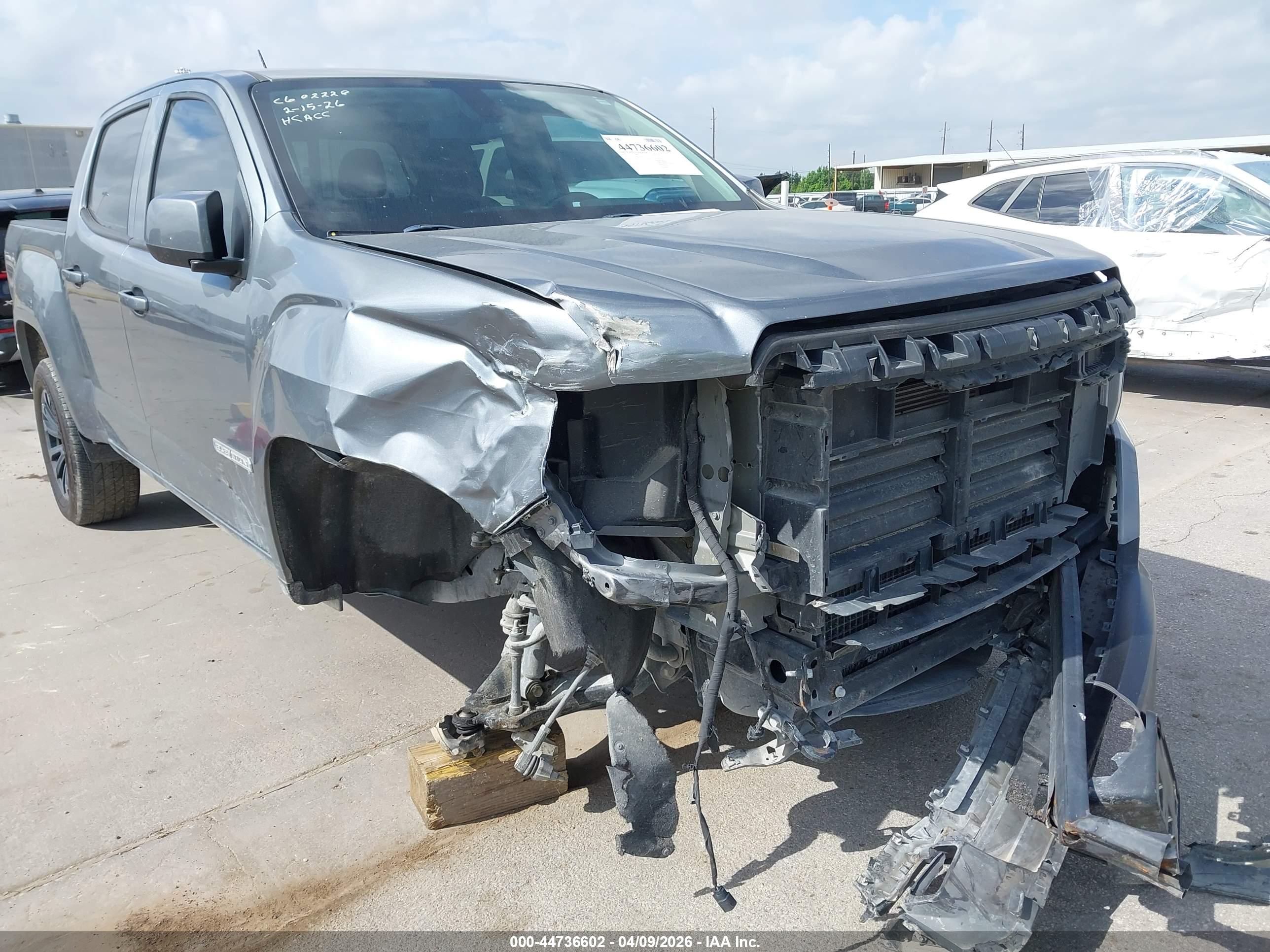 GMC CANYON image 6