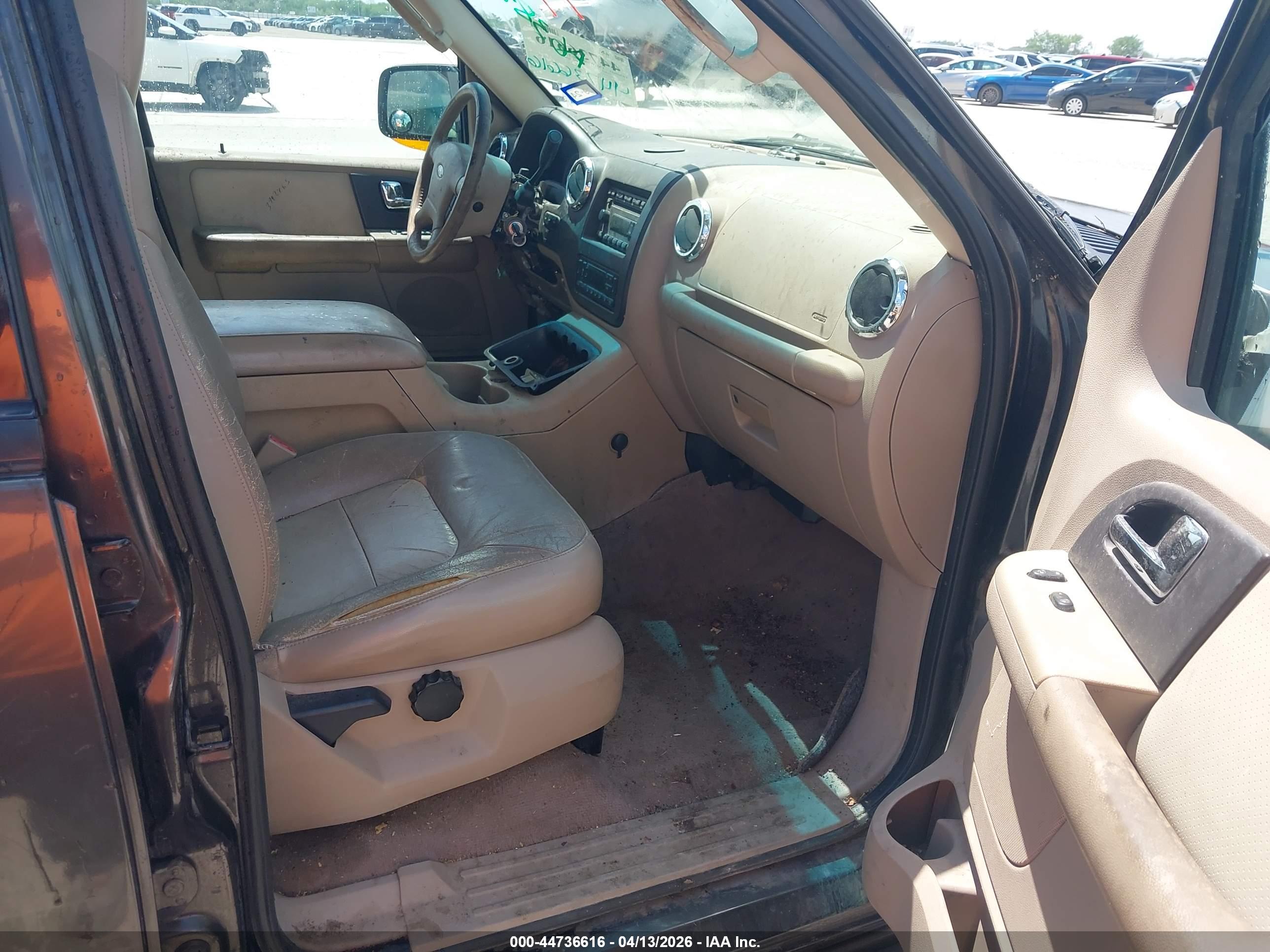 FORD EXPEDITION image 5