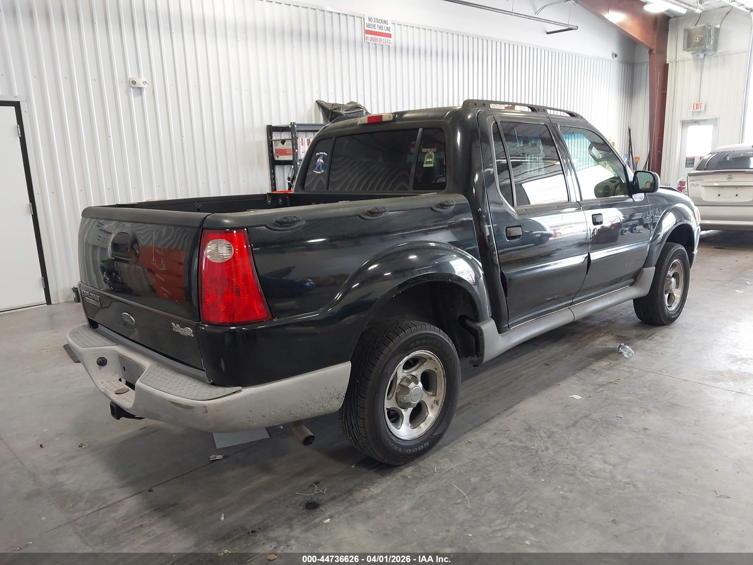 FORD EXPLORER image 4