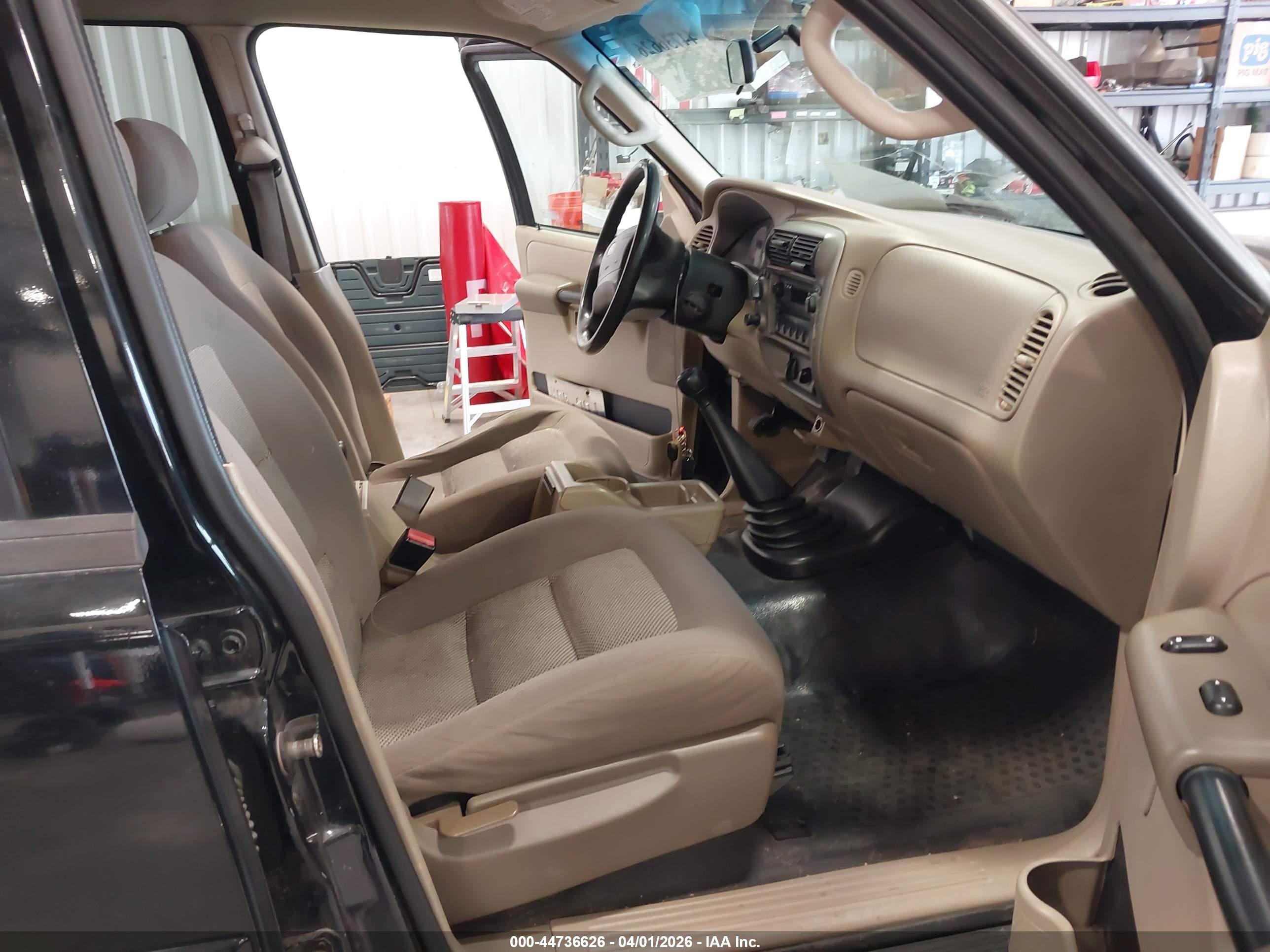 FORD EXPLORER image 5
