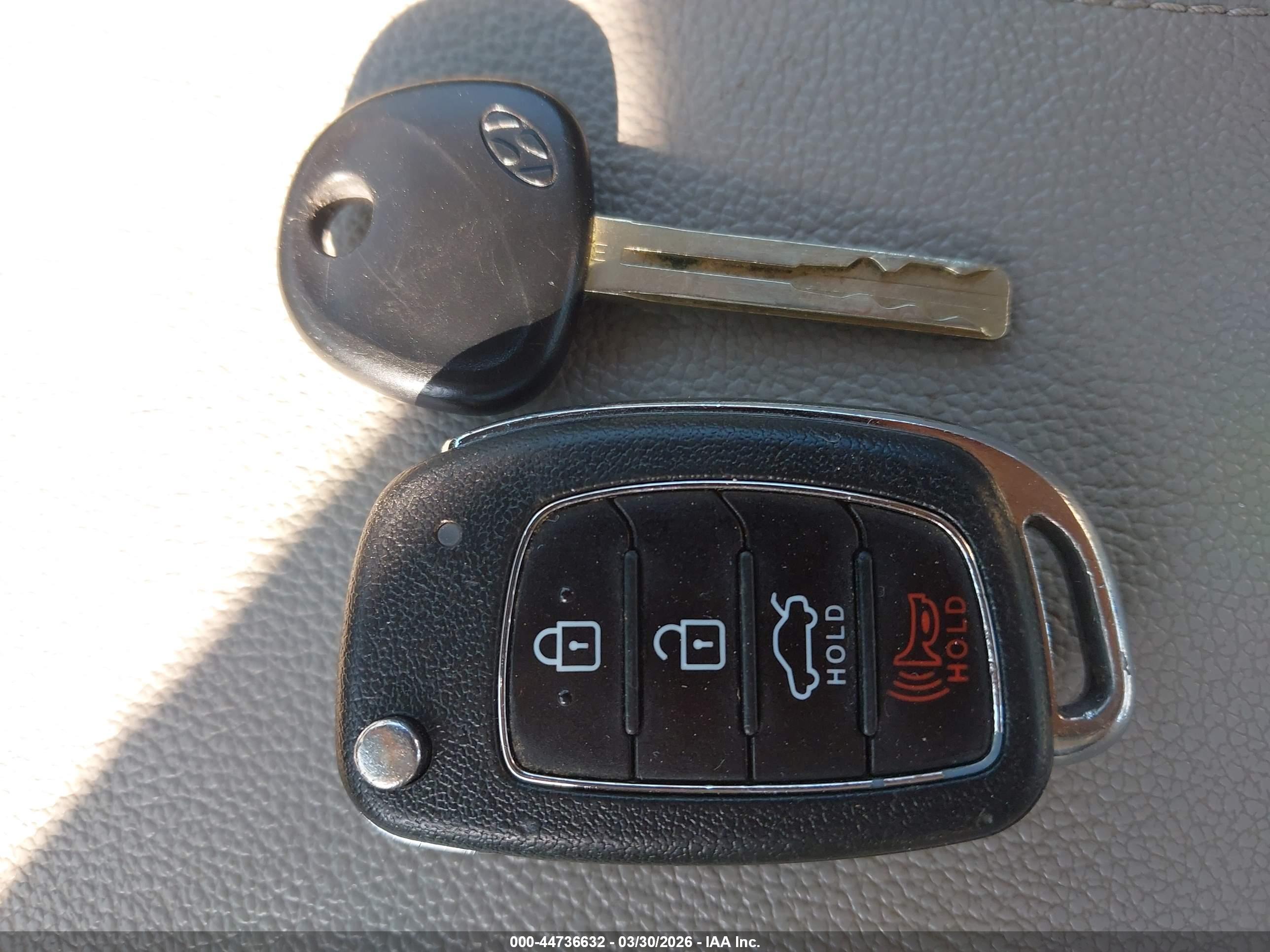 HYUNDAI SONATA image 11