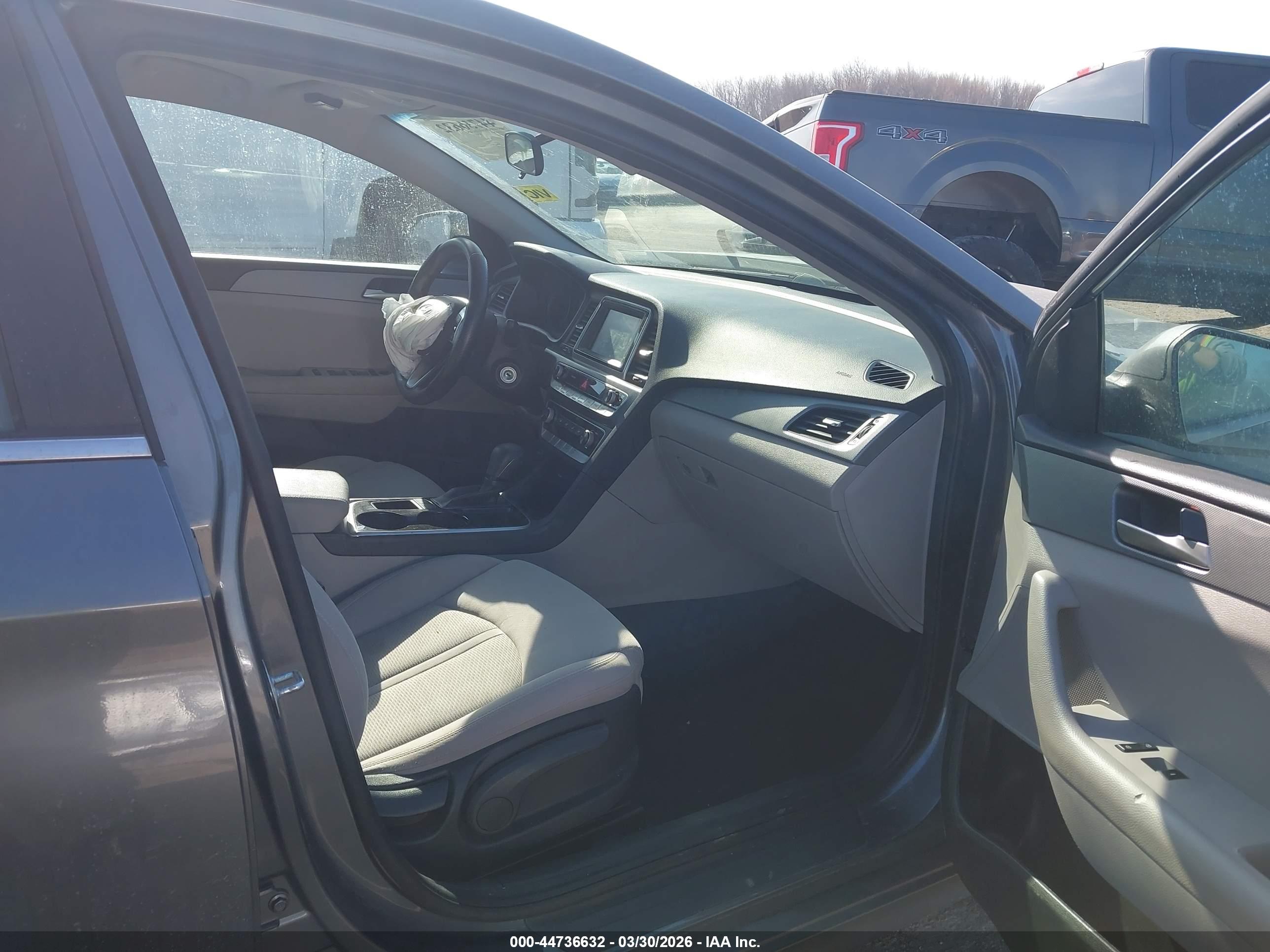 HYUNDAI SONATA image 5