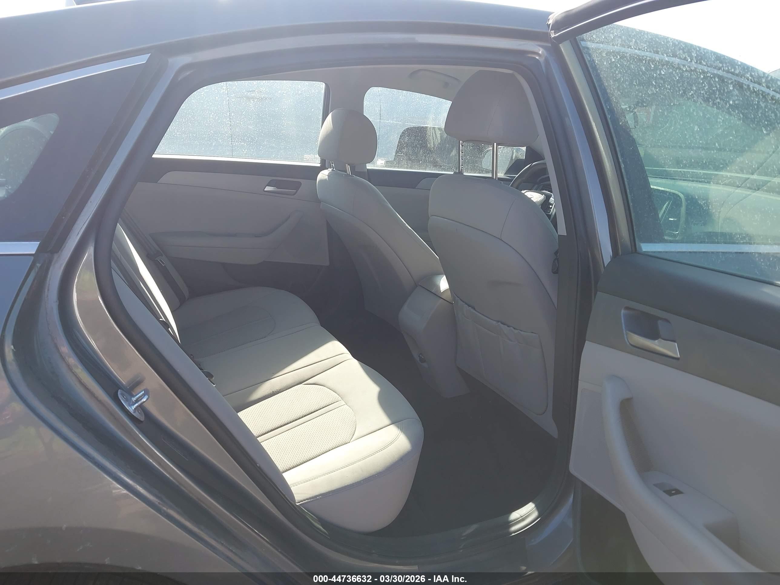 HYUNDAI SONATA image 8