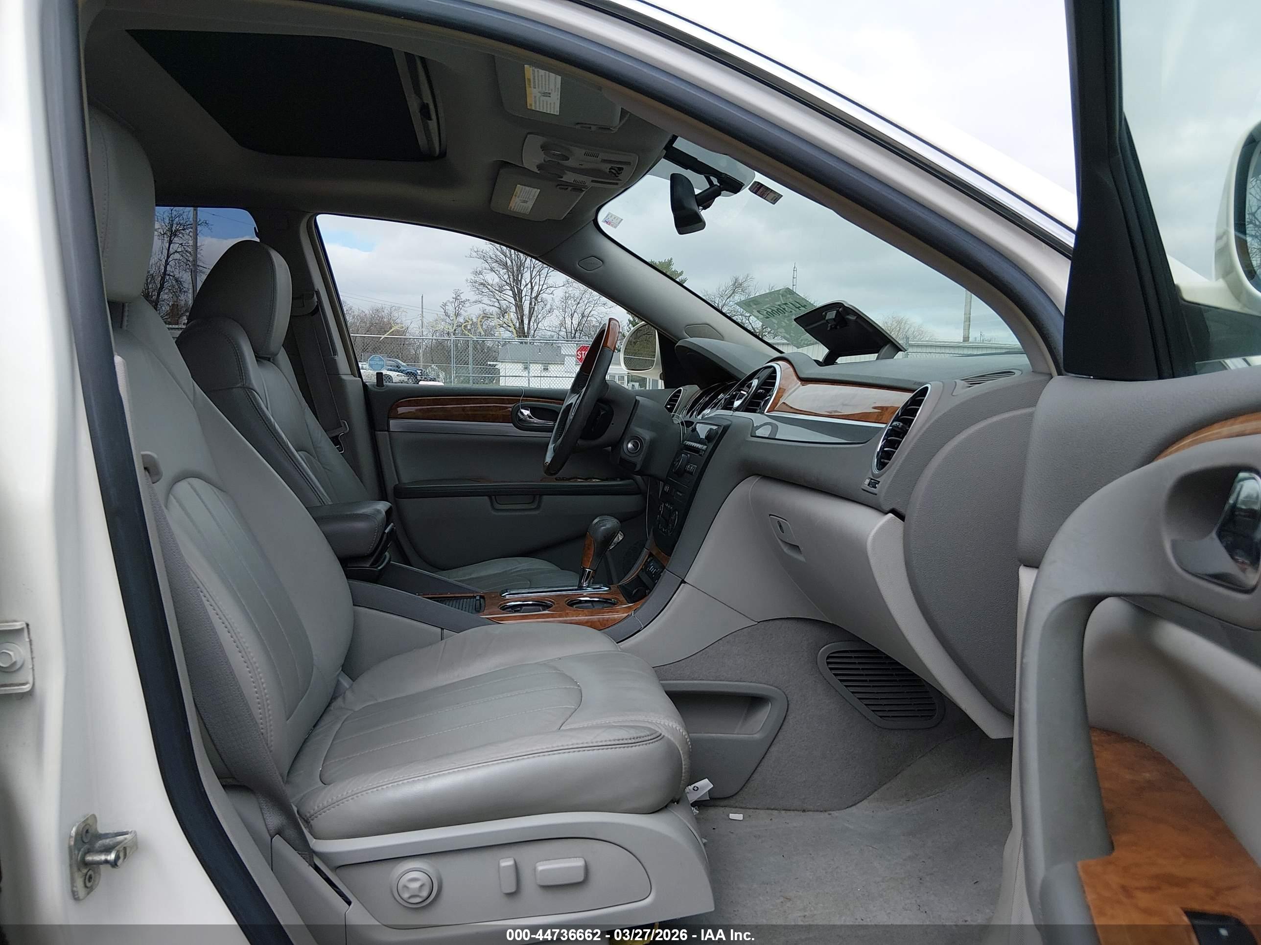 BUICK ENCLAVE image 5