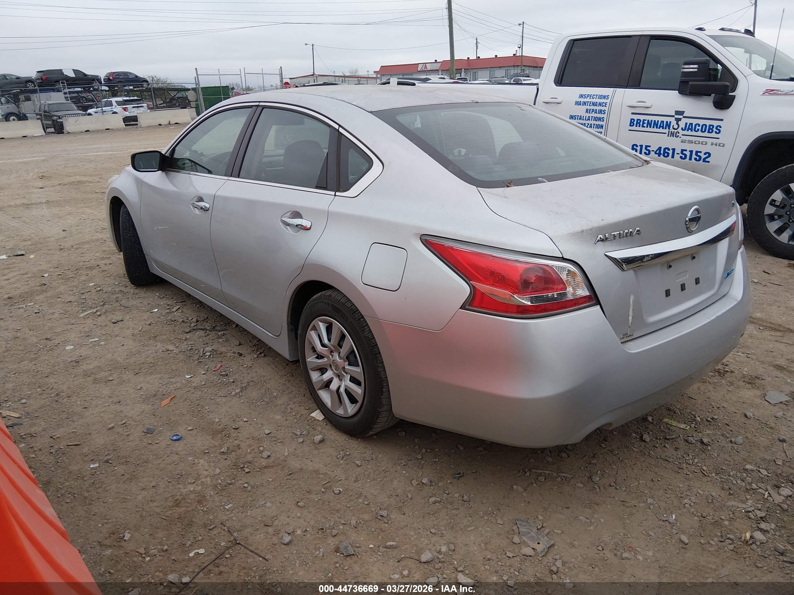 NISSAN ALTIMA image 3