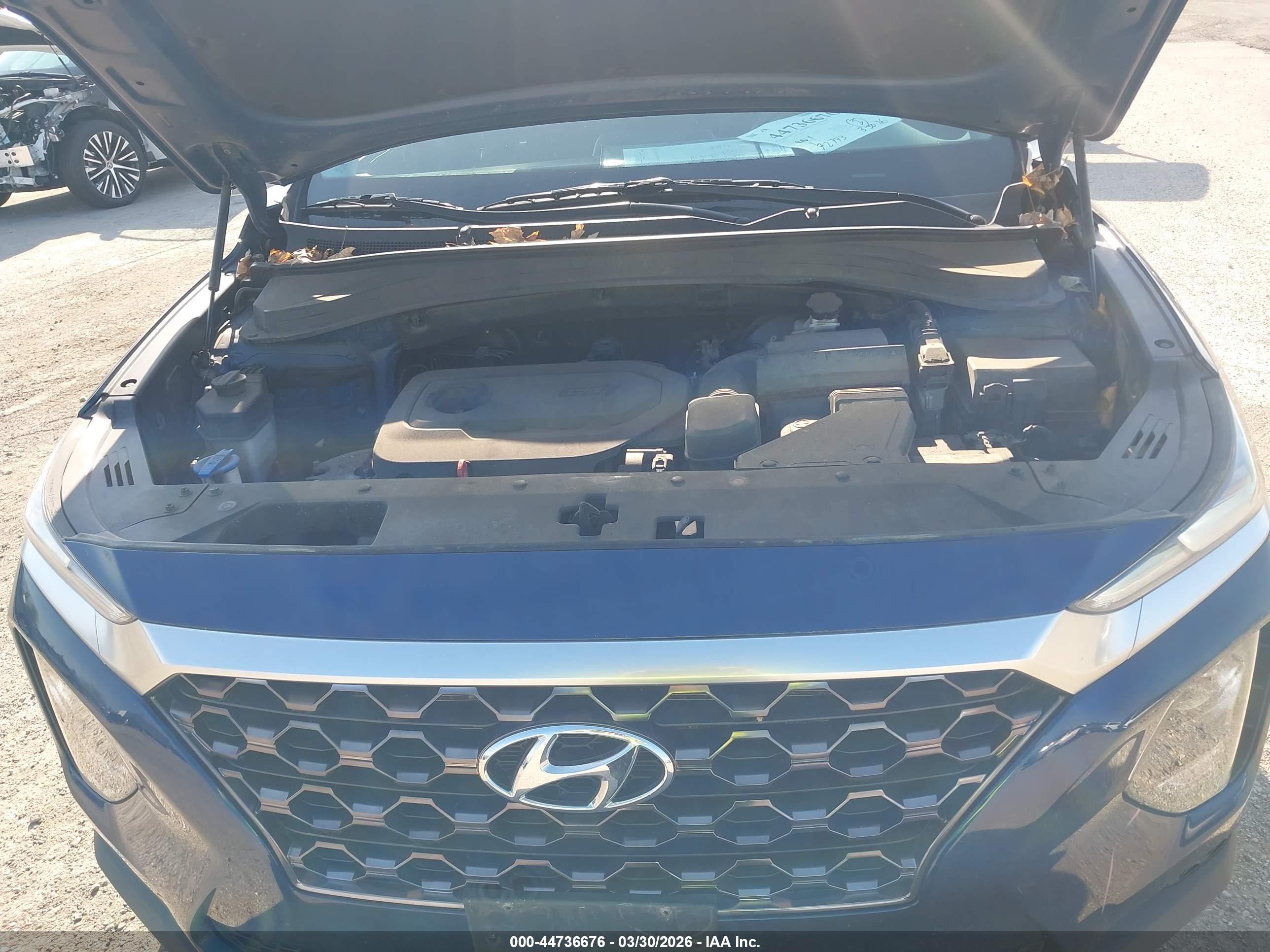 HYUNDAI SANTA image 10