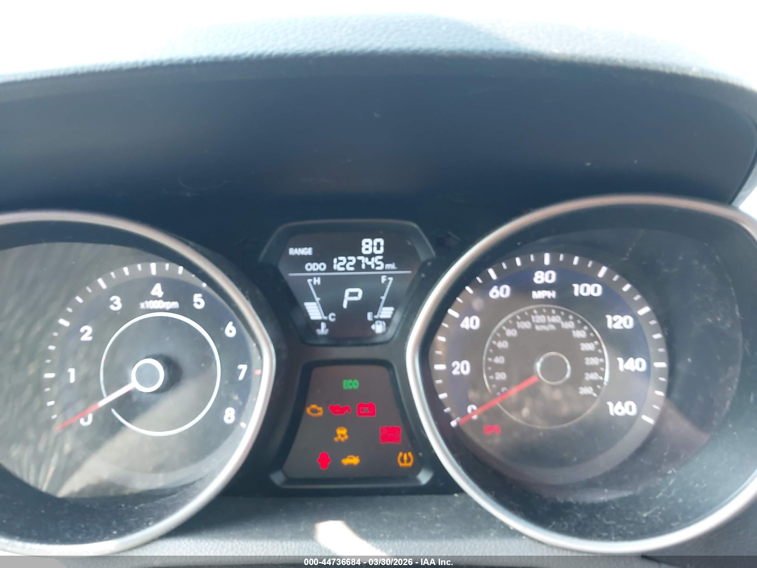HYUNDAI ELANTRA image 7