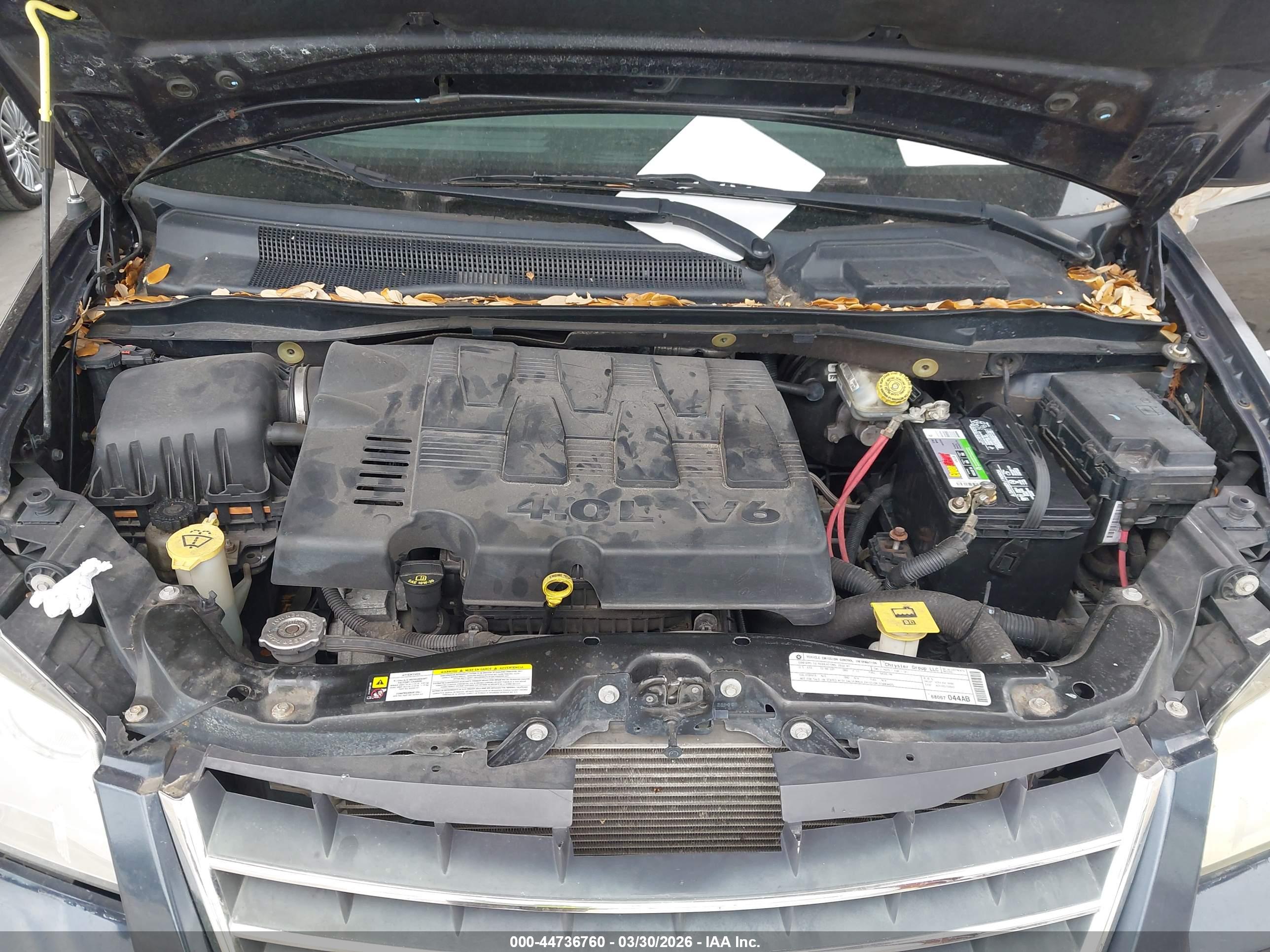 CHRYSLER TOWN image 10