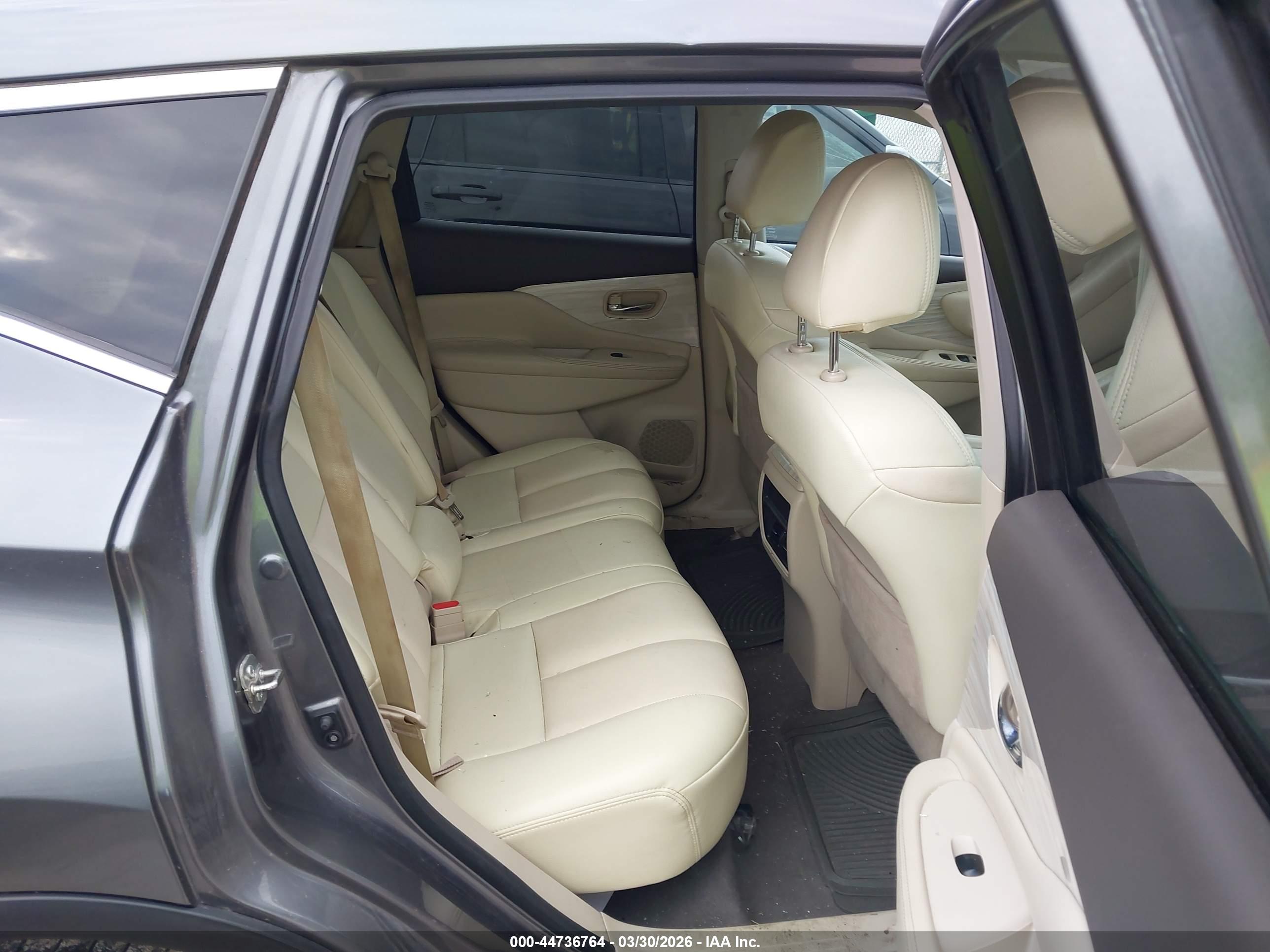 NISSAN MURANO image 8