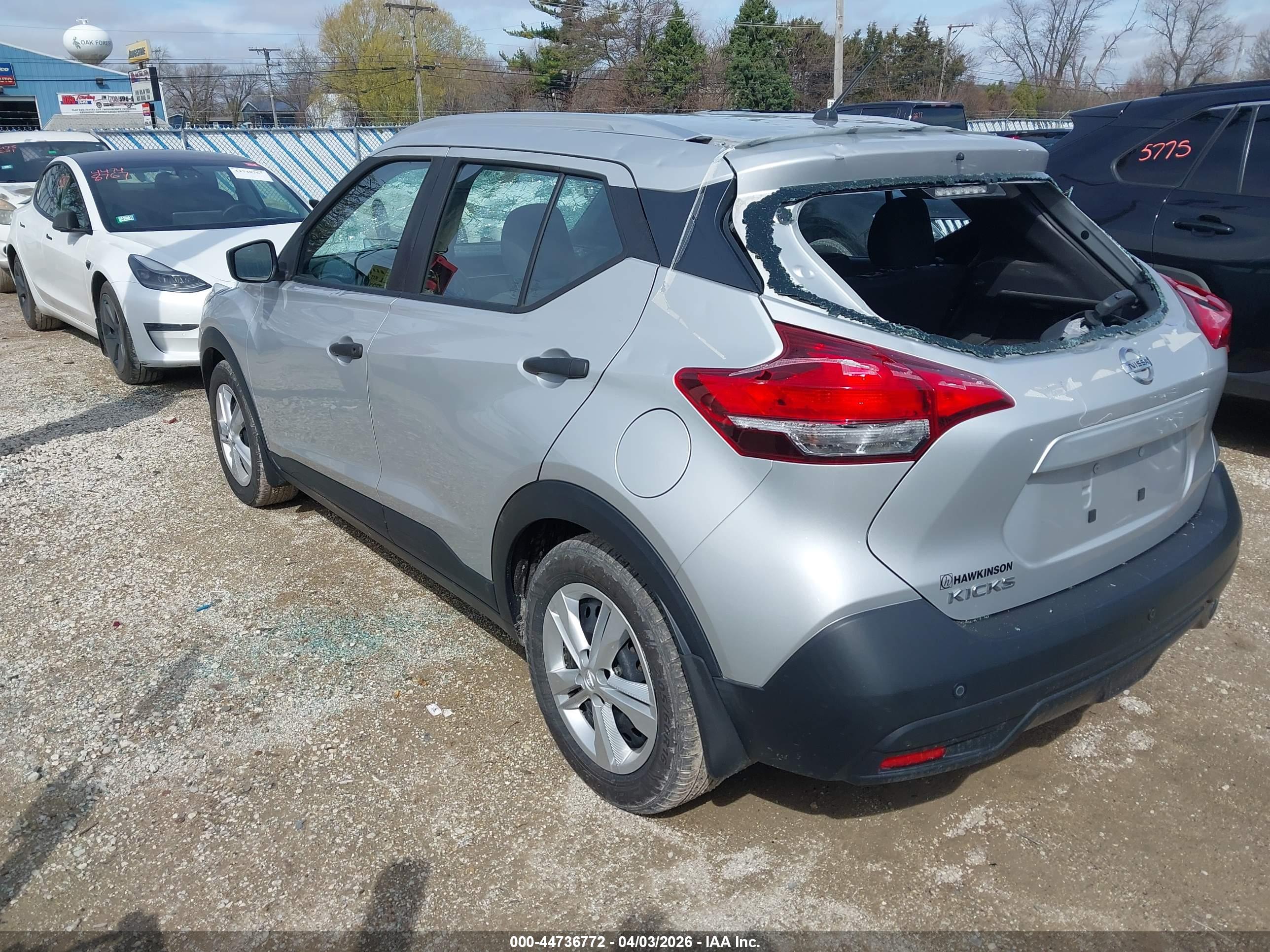 NISSAN KICKS image 3