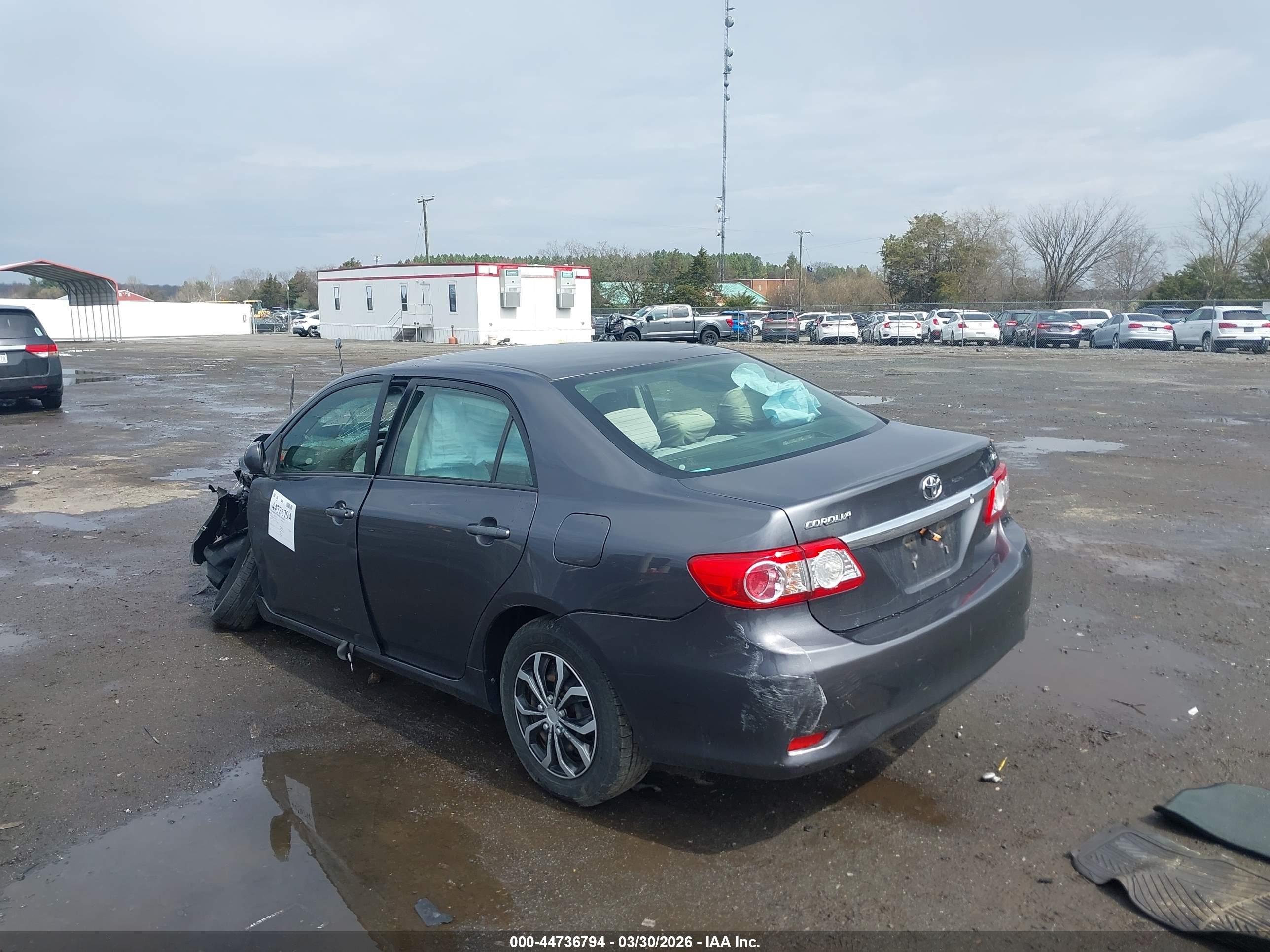 TOYOTA COROLLA image 3