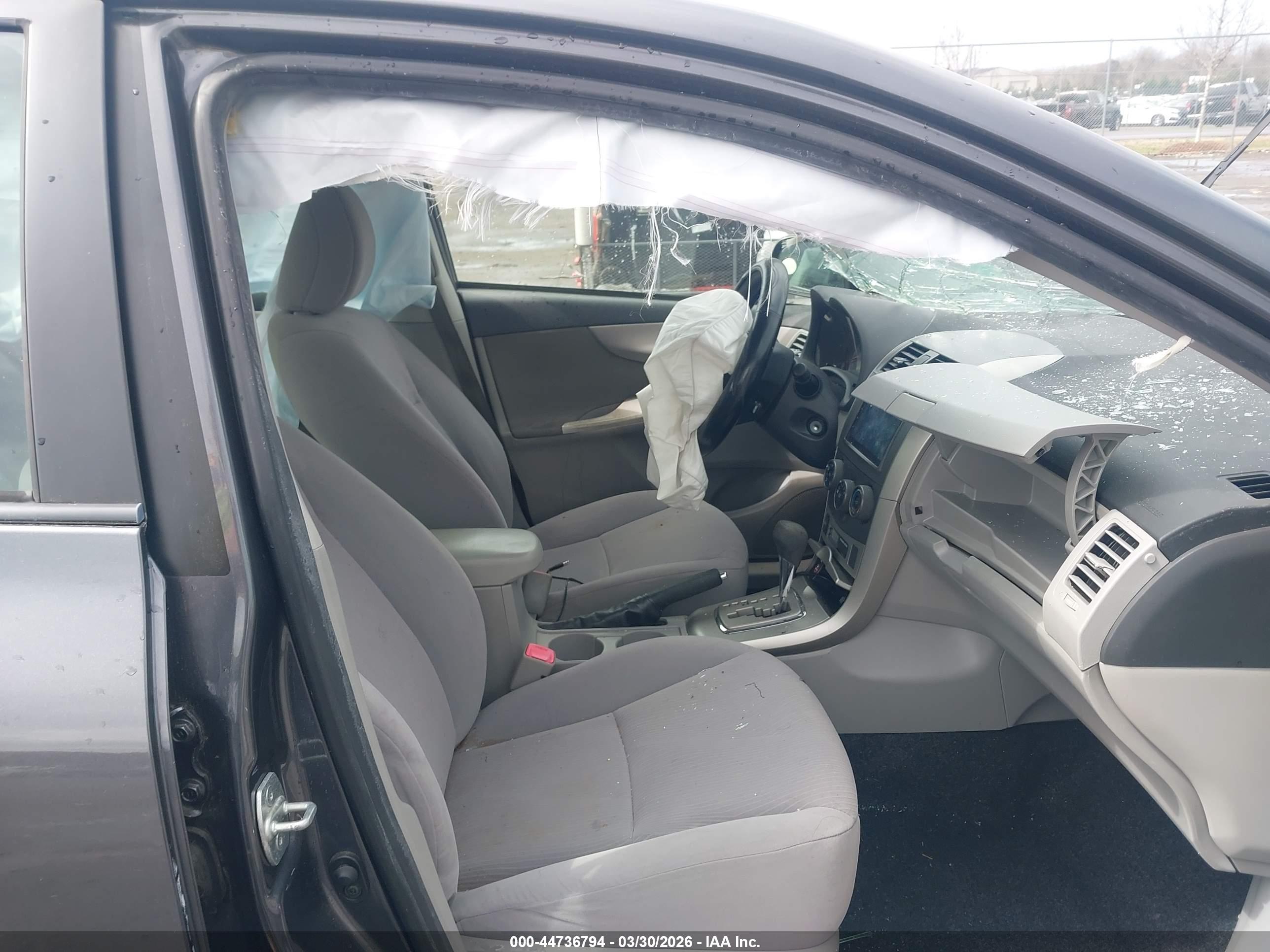 TOYOTA COROLLA image 5